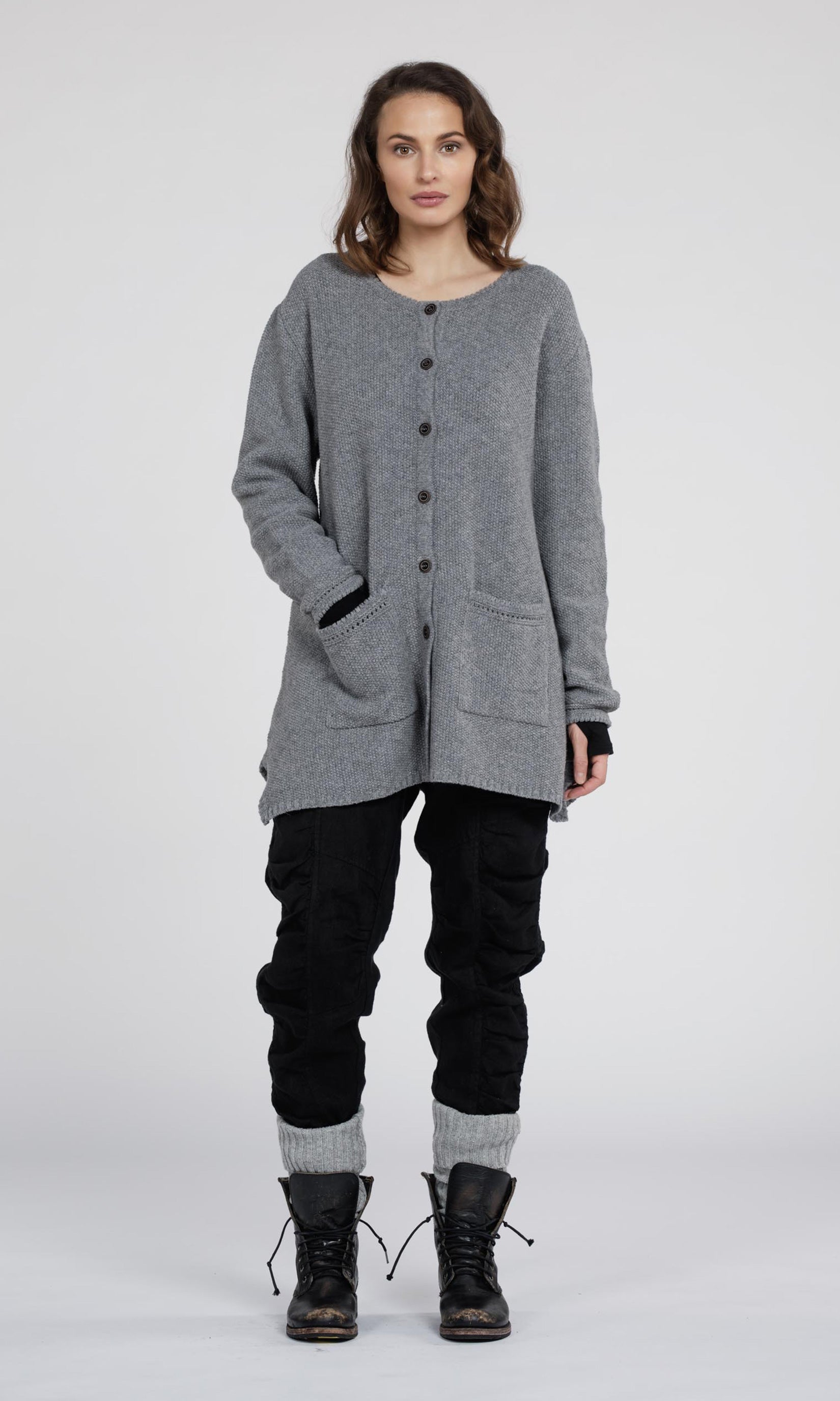 Klassische A-Linien-Strickjacke aus Wolle