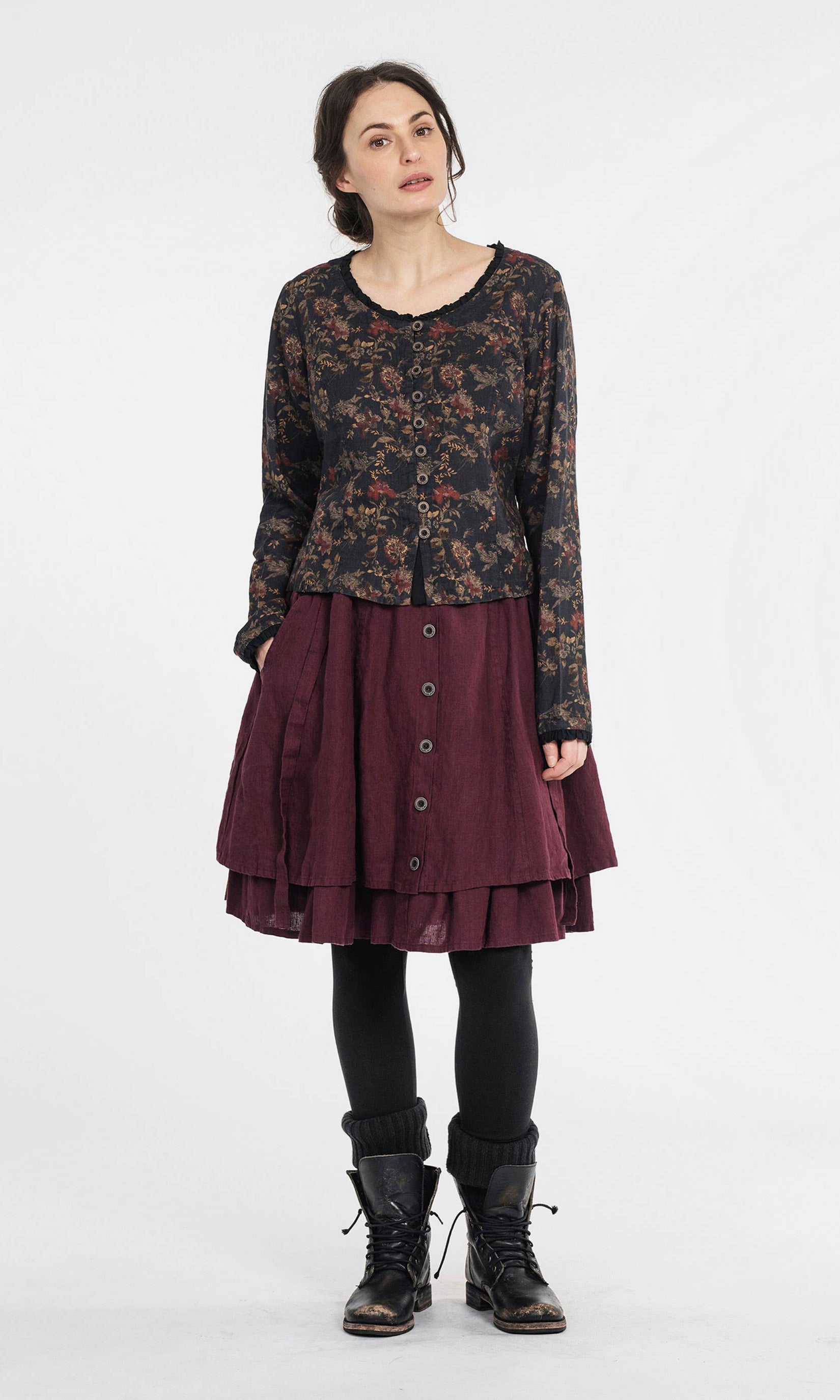 Long-sleeved linen blouse with button closure