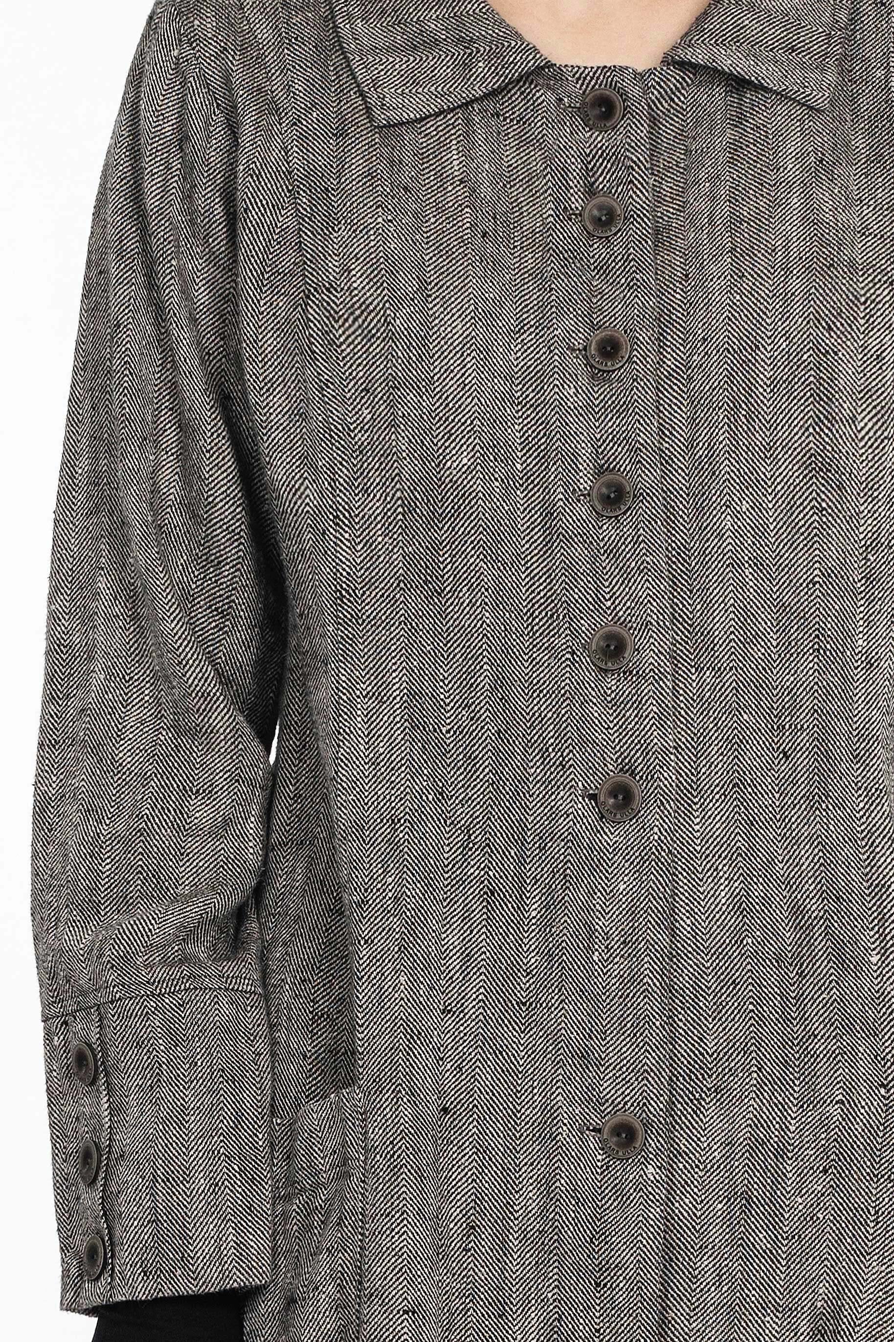 Langer Leinenmantel mit Ballonrock