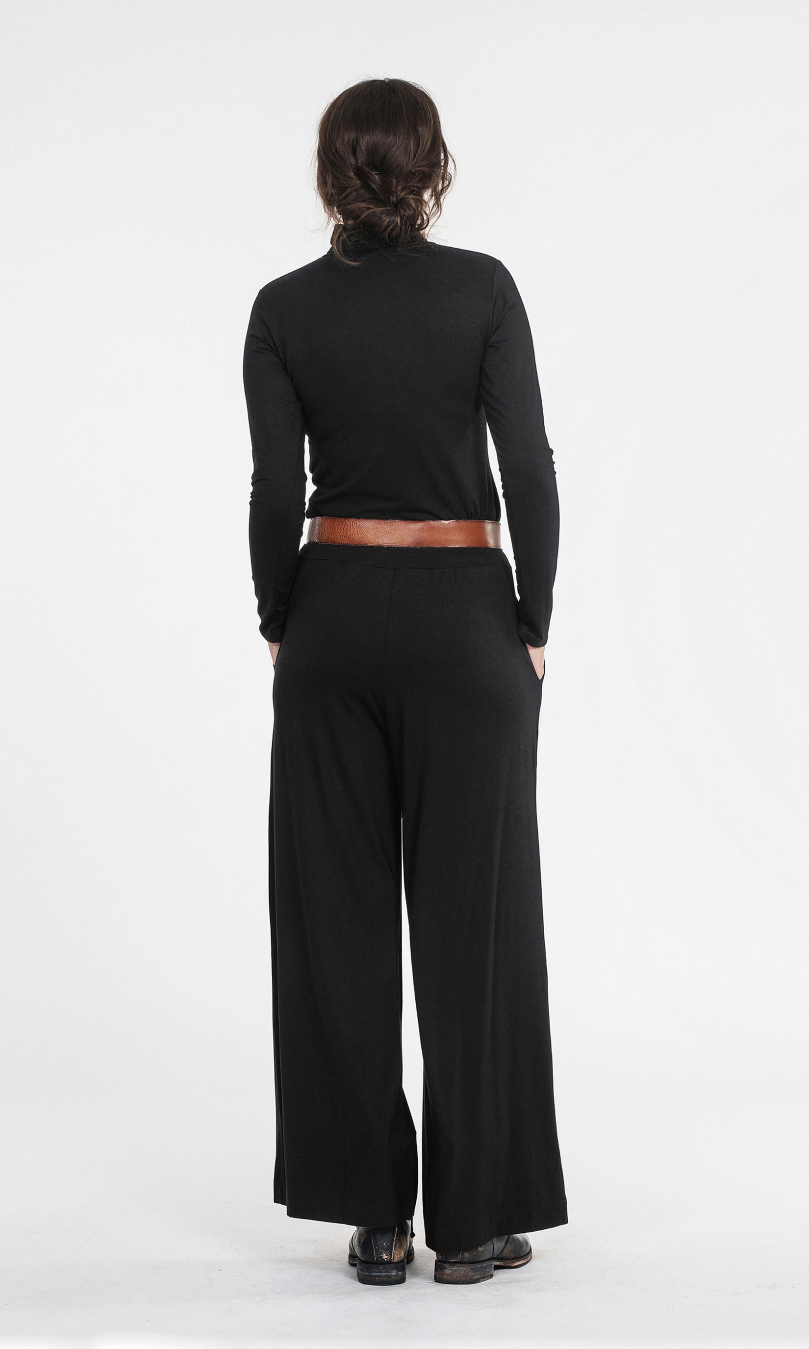 Wide straight trousers in viscose