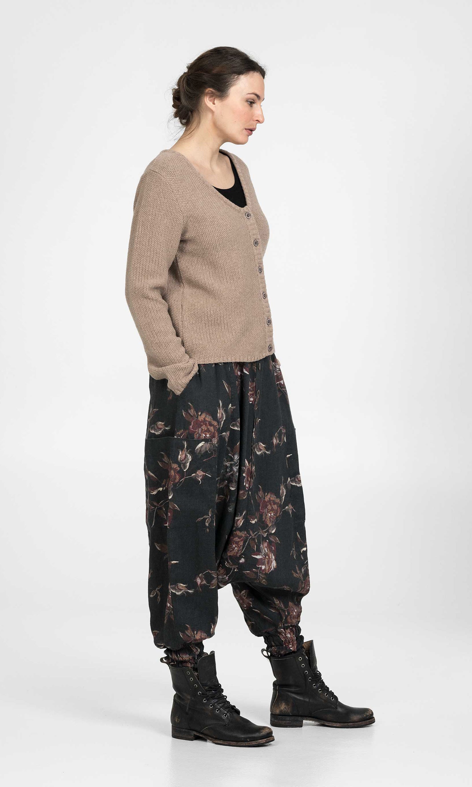 Linen harem pants with buttons