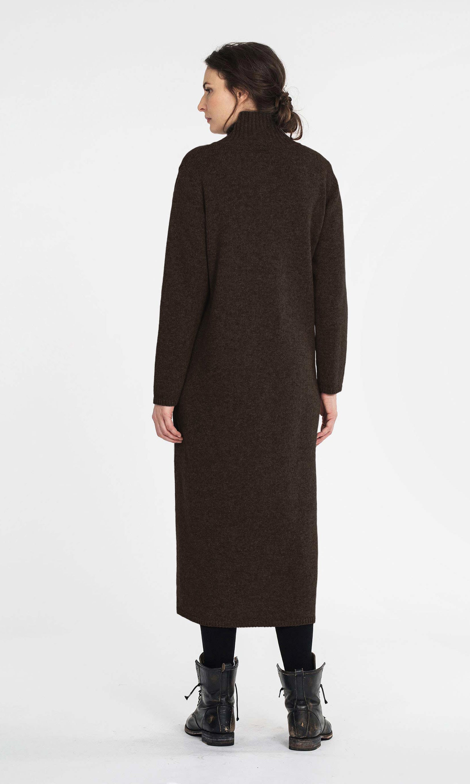 Long wool dress with polo