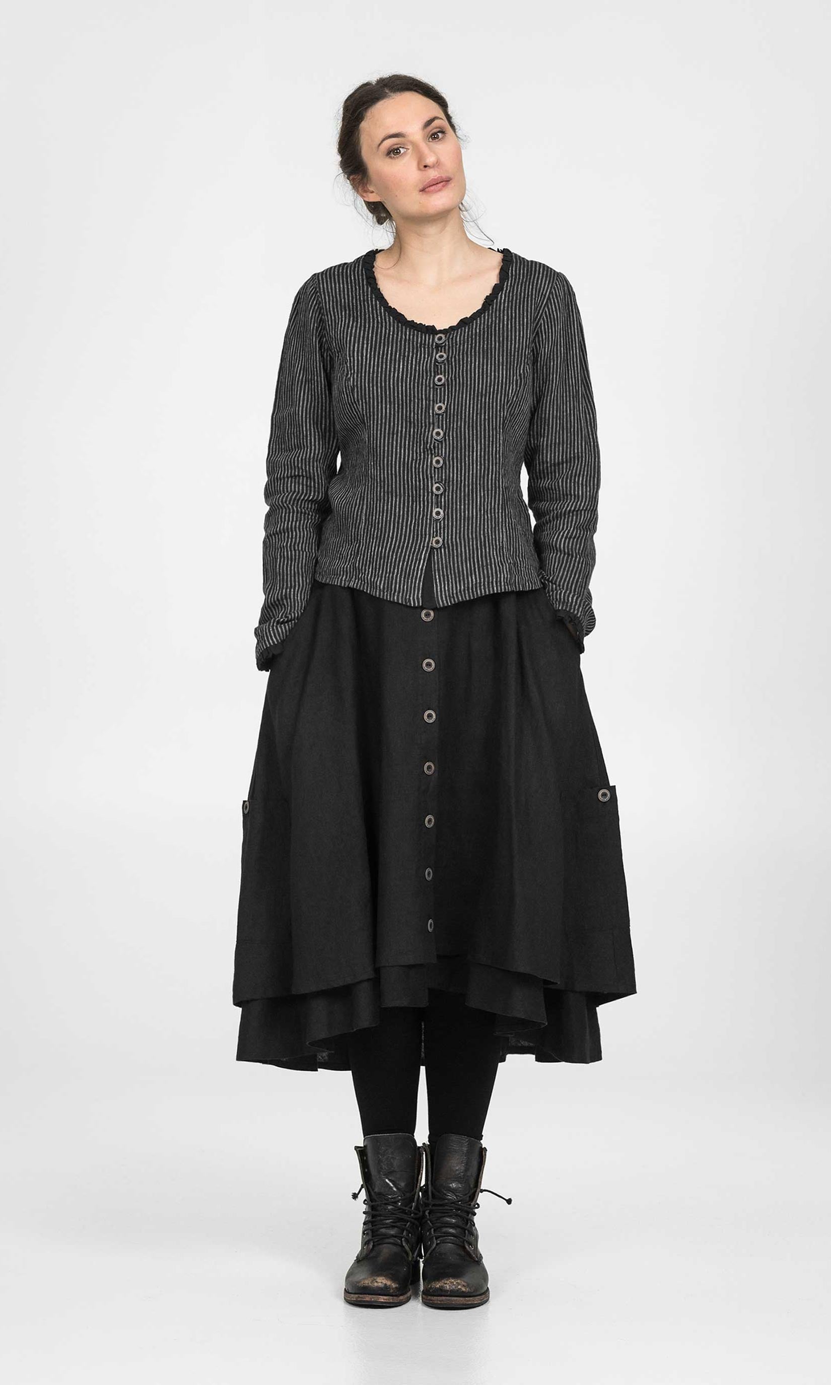 Long-sleeved linen blouse with button closure