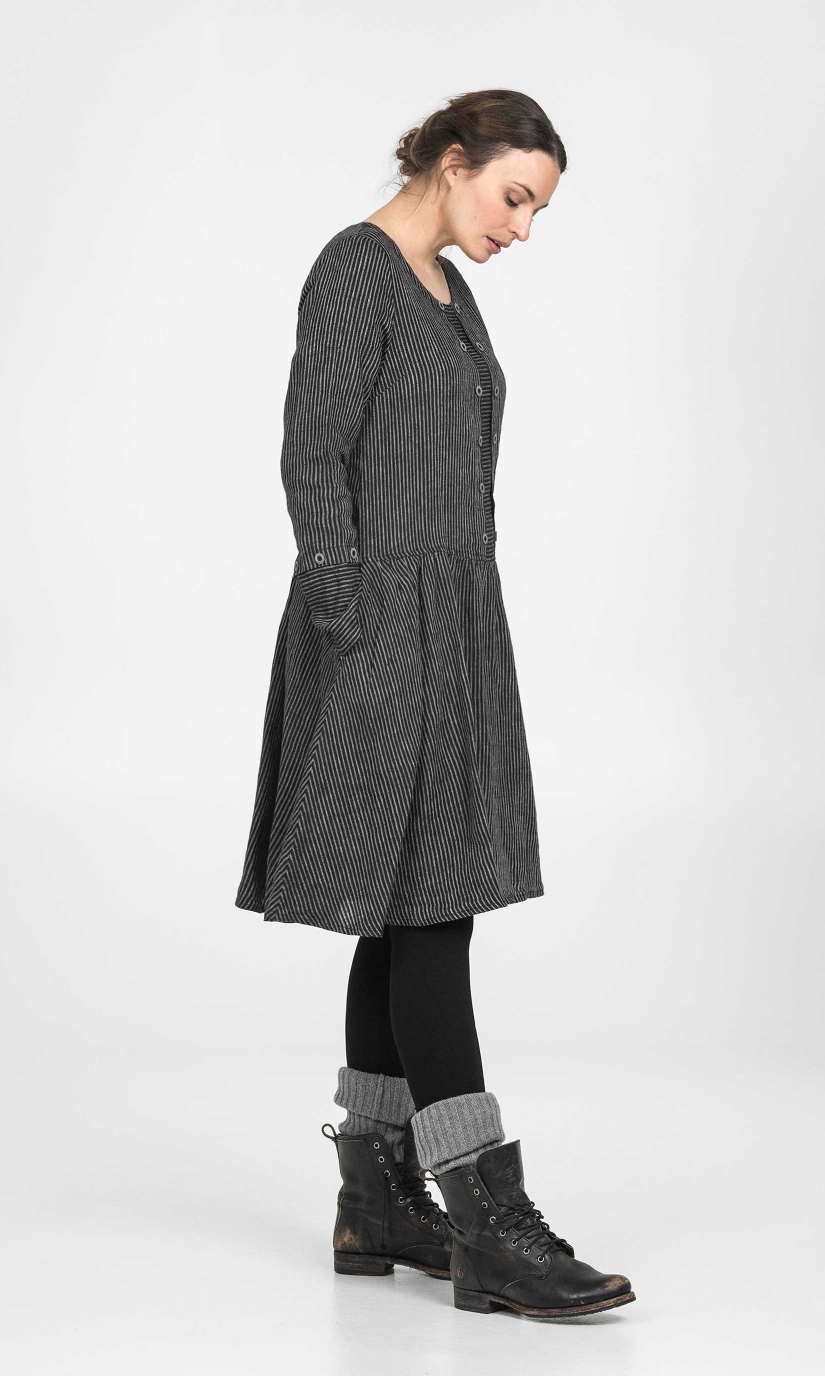 Knee-length dress in striped linen