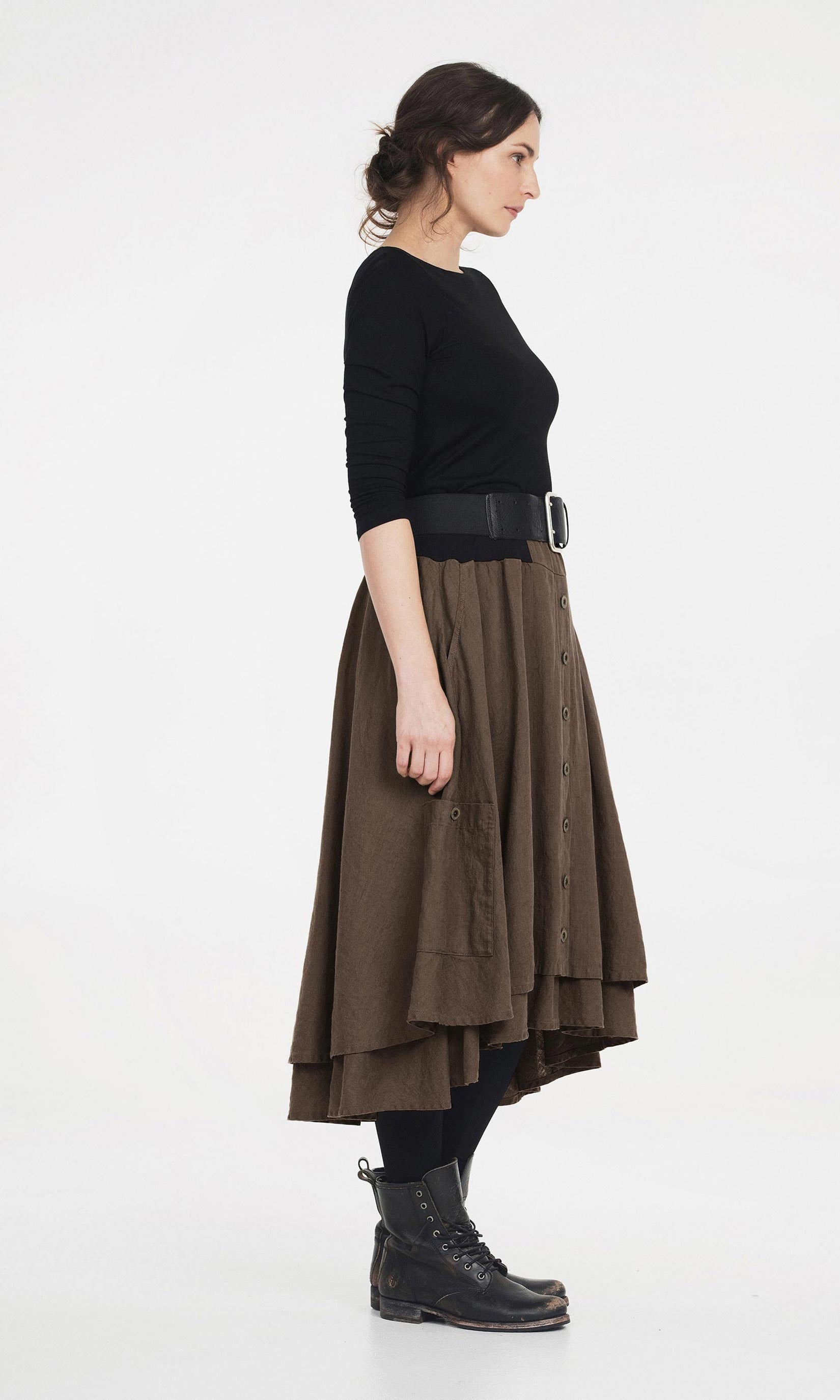 Long linen skirt in double layers with front buttoning