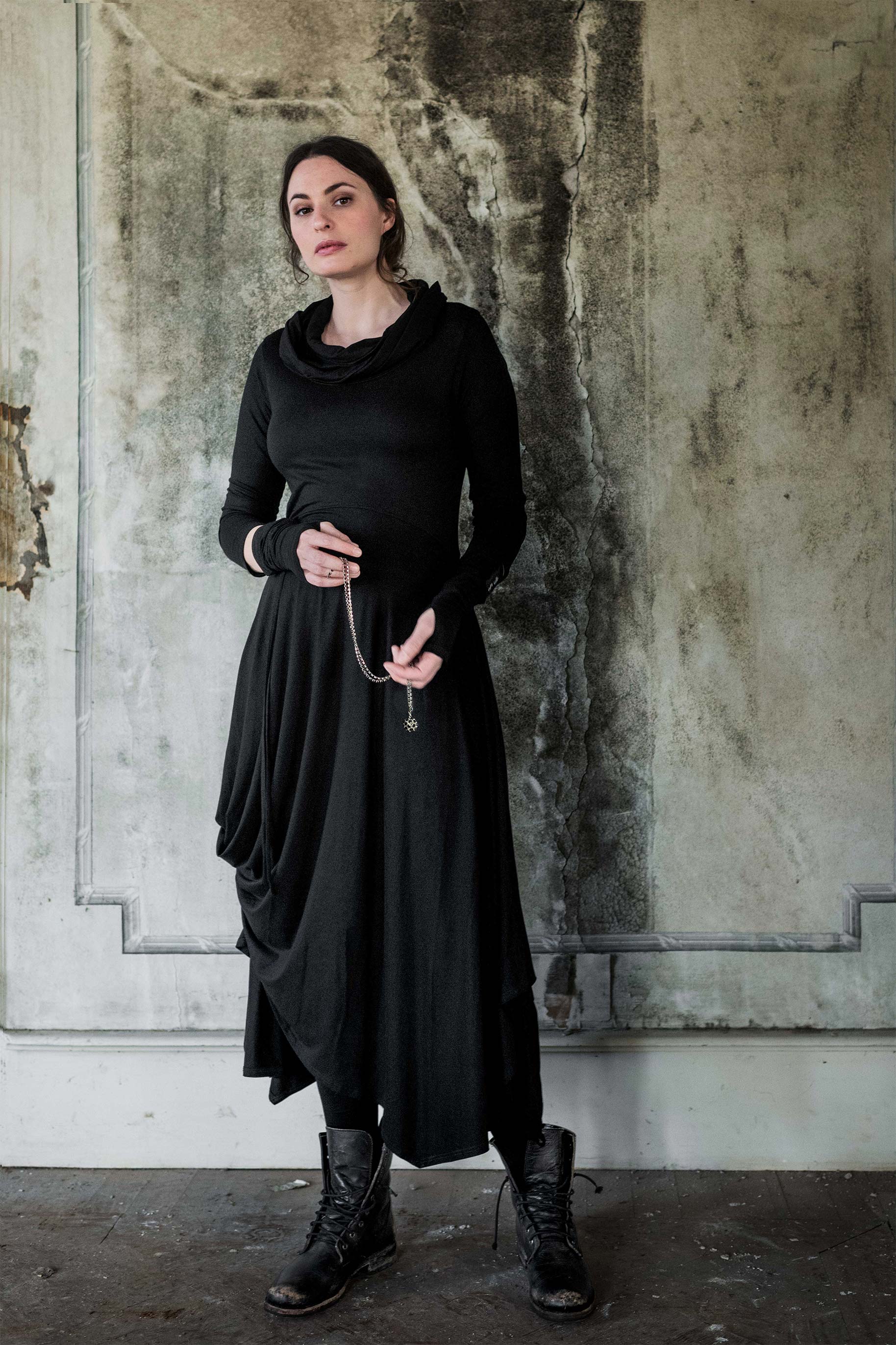 Long viscose dress with wide skirt