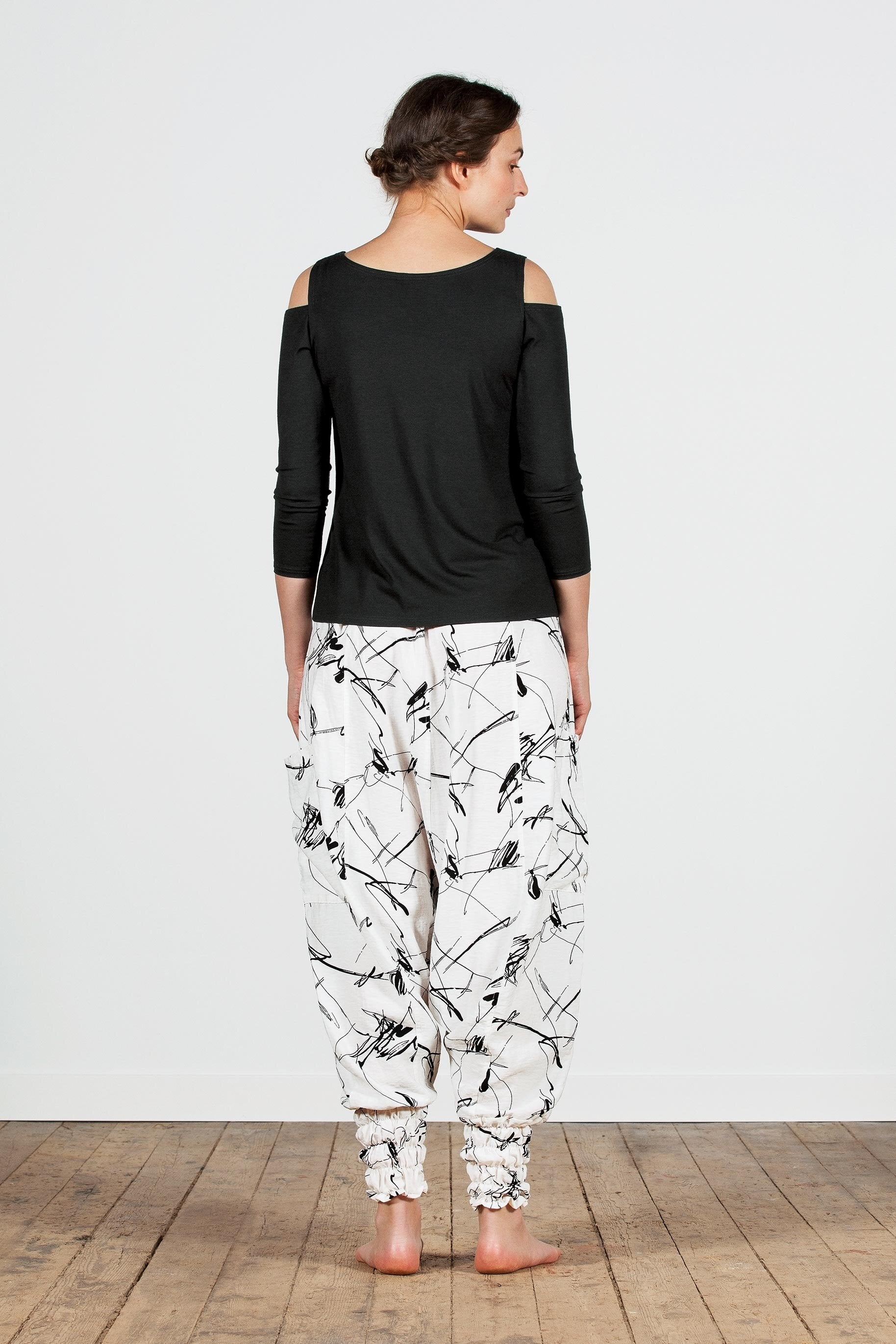 Harem pants with buttons