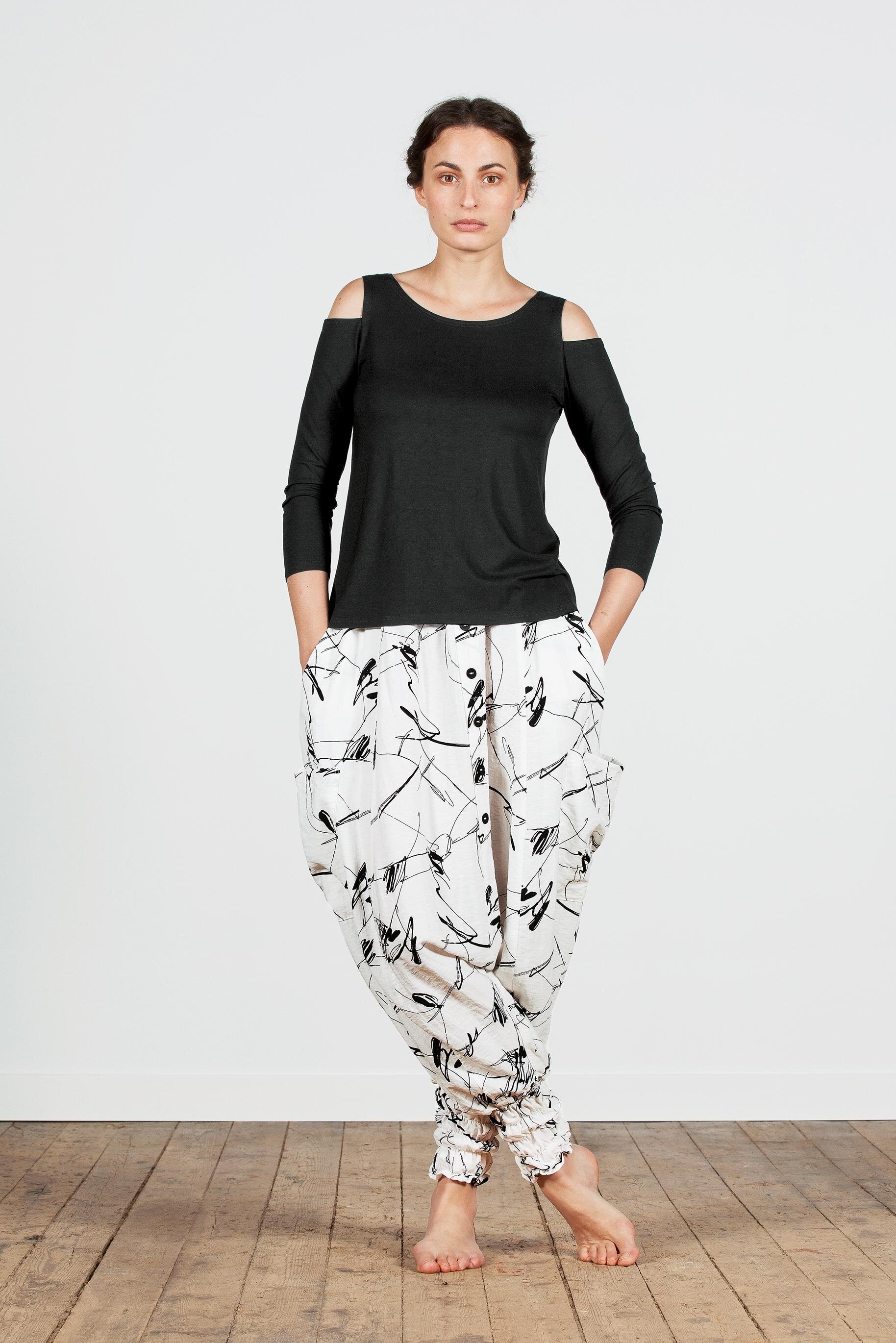 Harem pants with buttons