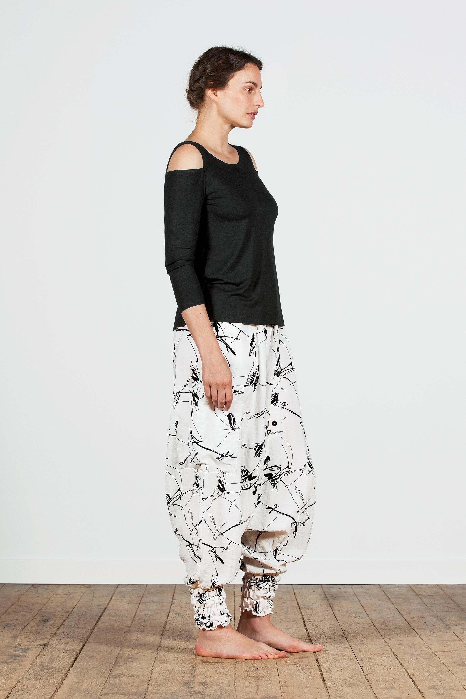 Harem pants with buttons