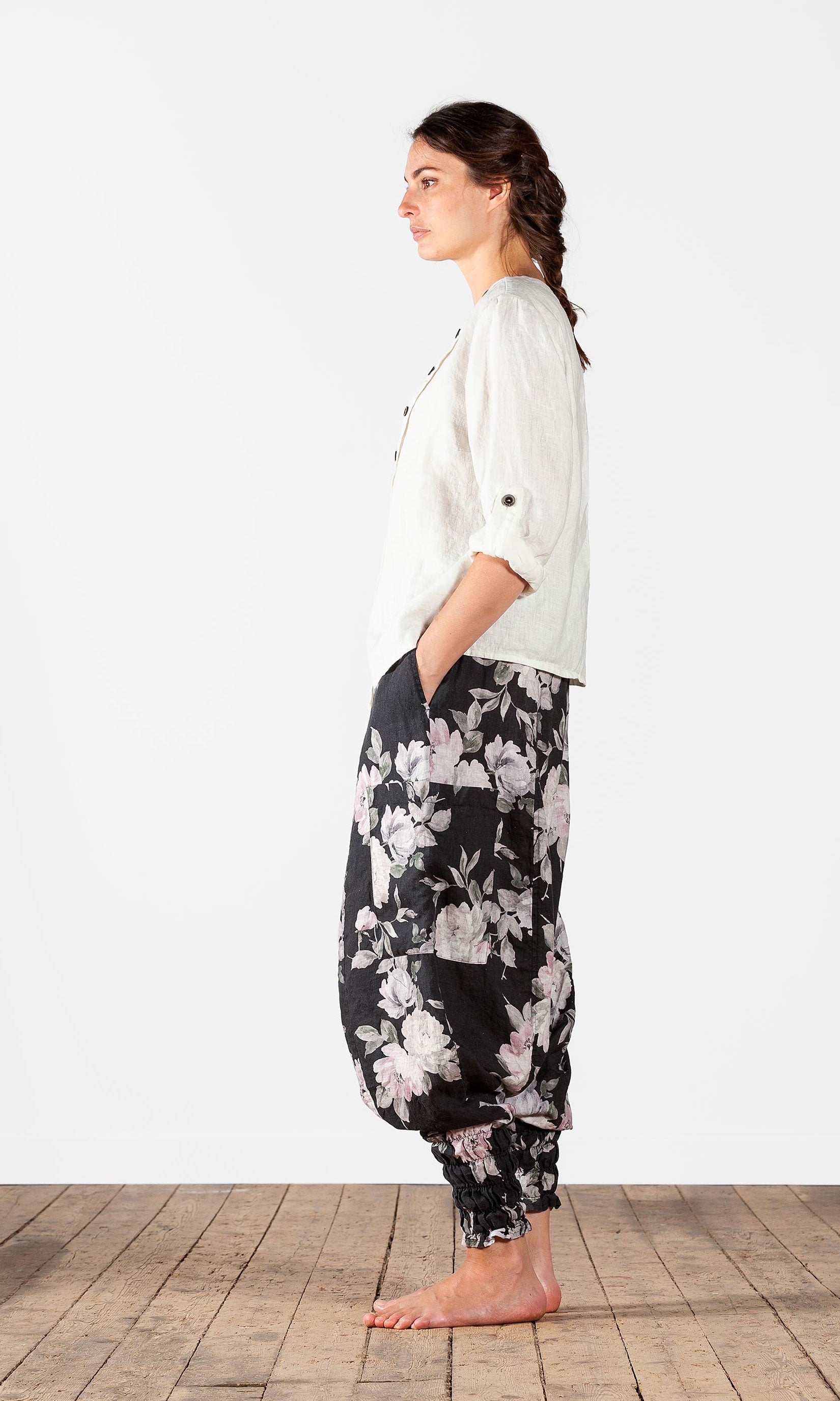 Bluse mit Wickelknöpfen