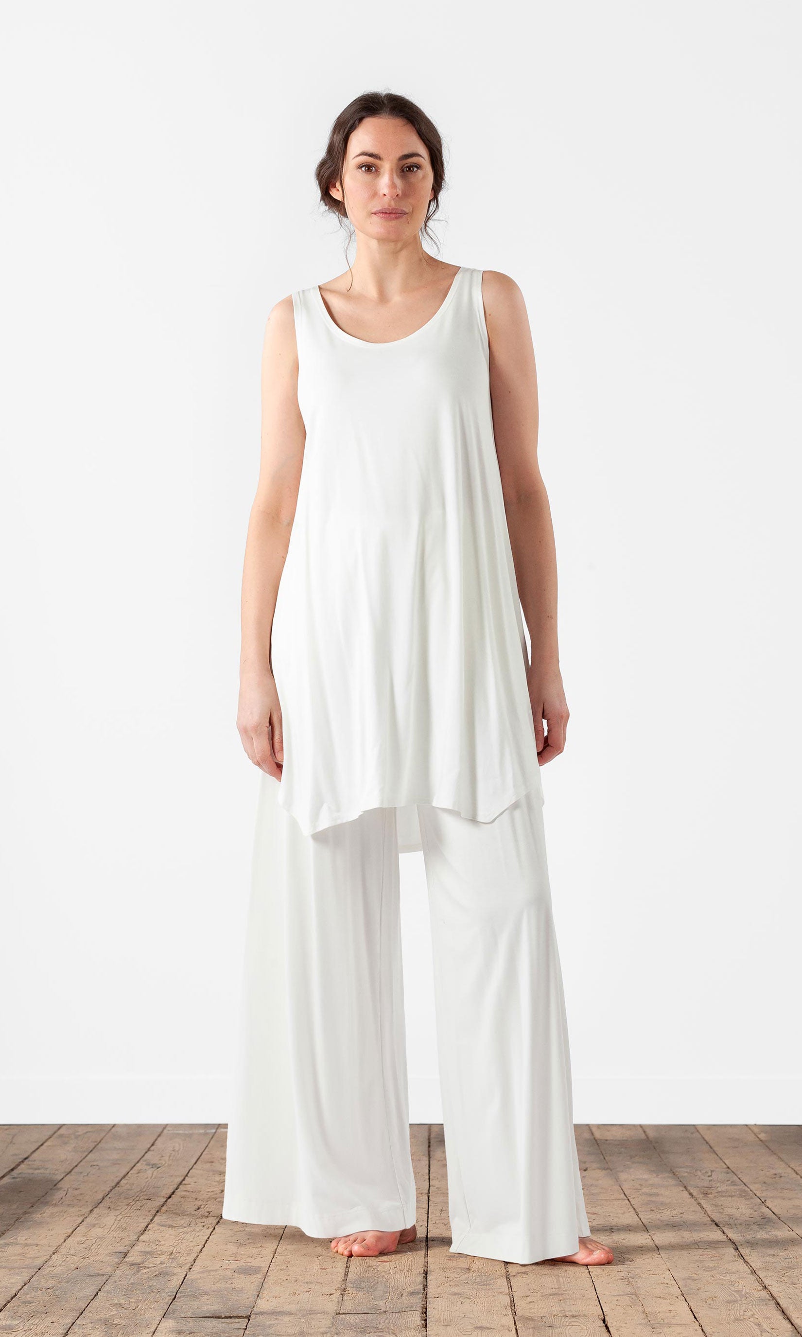 Sleeveless a-line viscose tunic