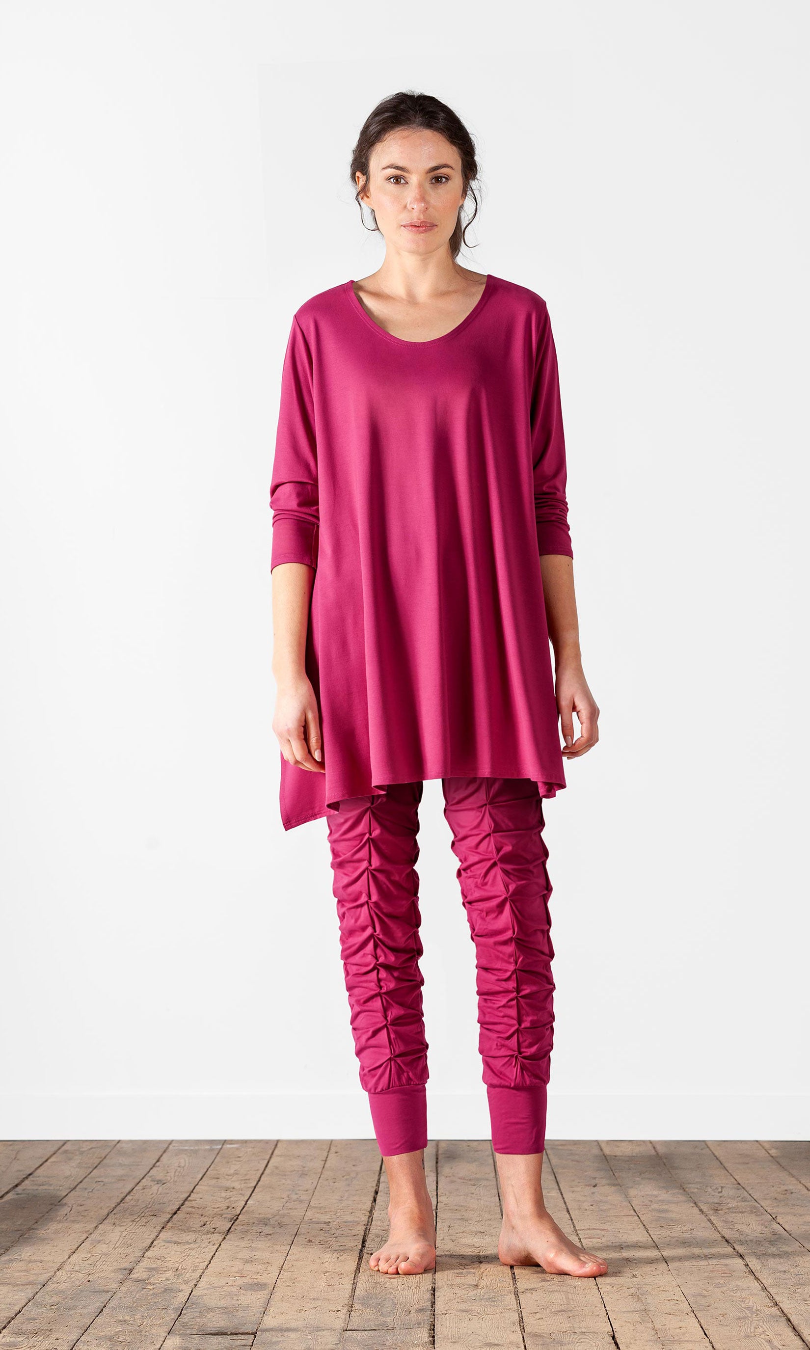 Capri tights with pleats in viscose