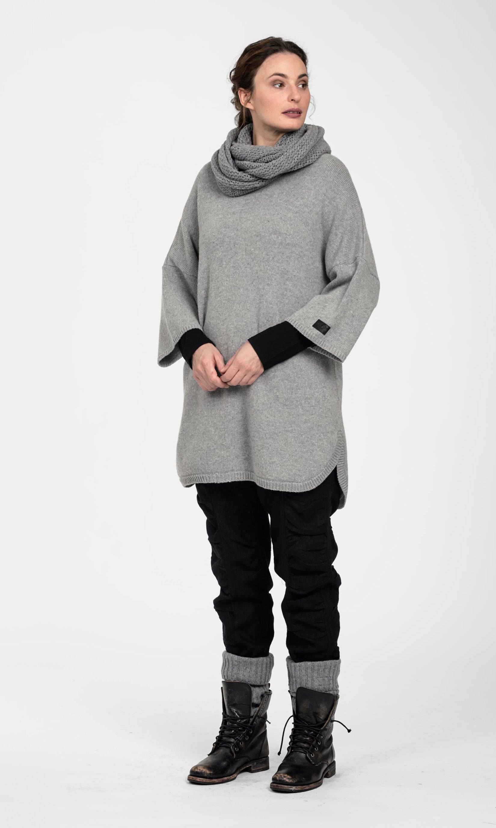 Oversized knitted wool sweater with three-quarter sleeves