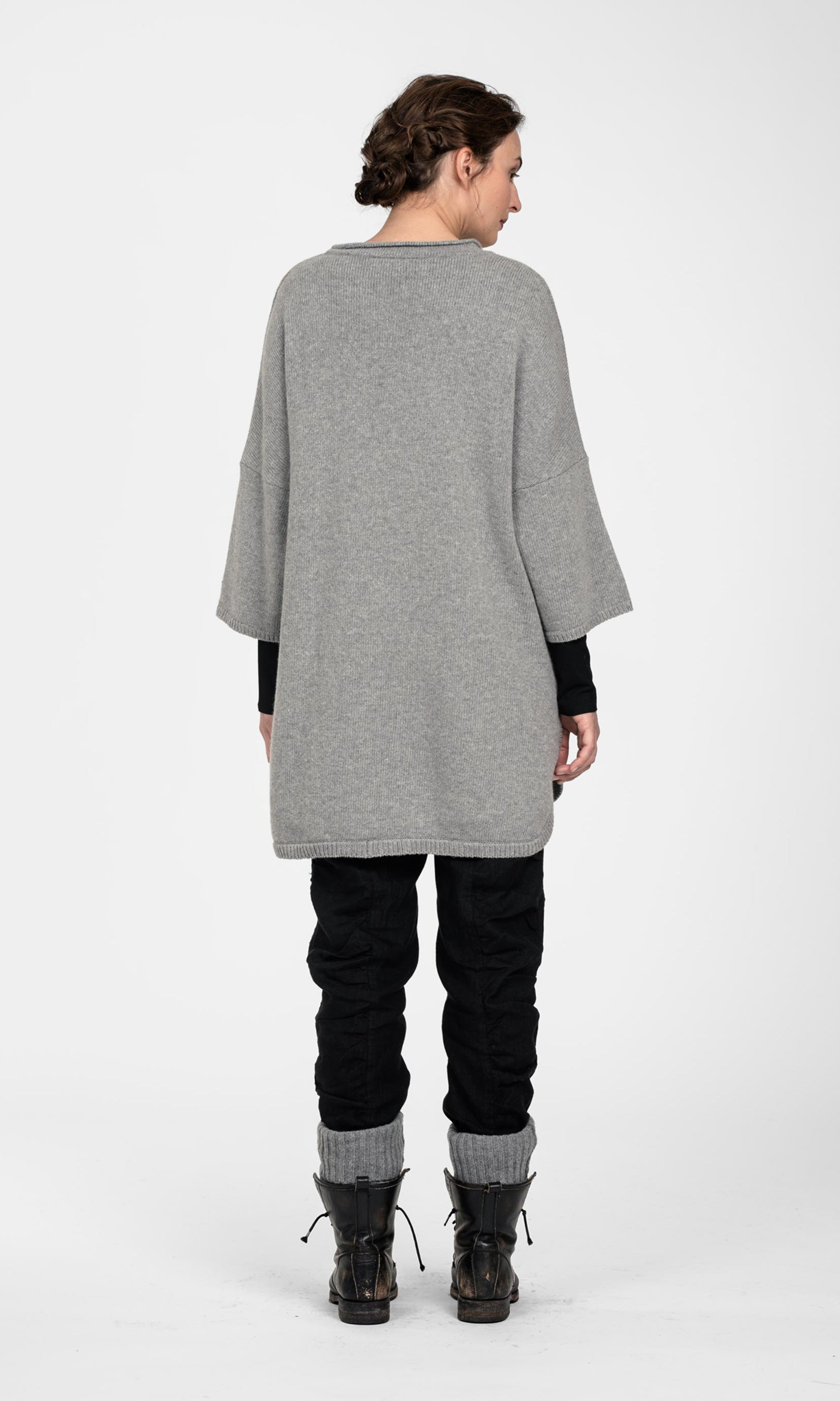 Oversized knitted wool sweater with three-quarter sleeves