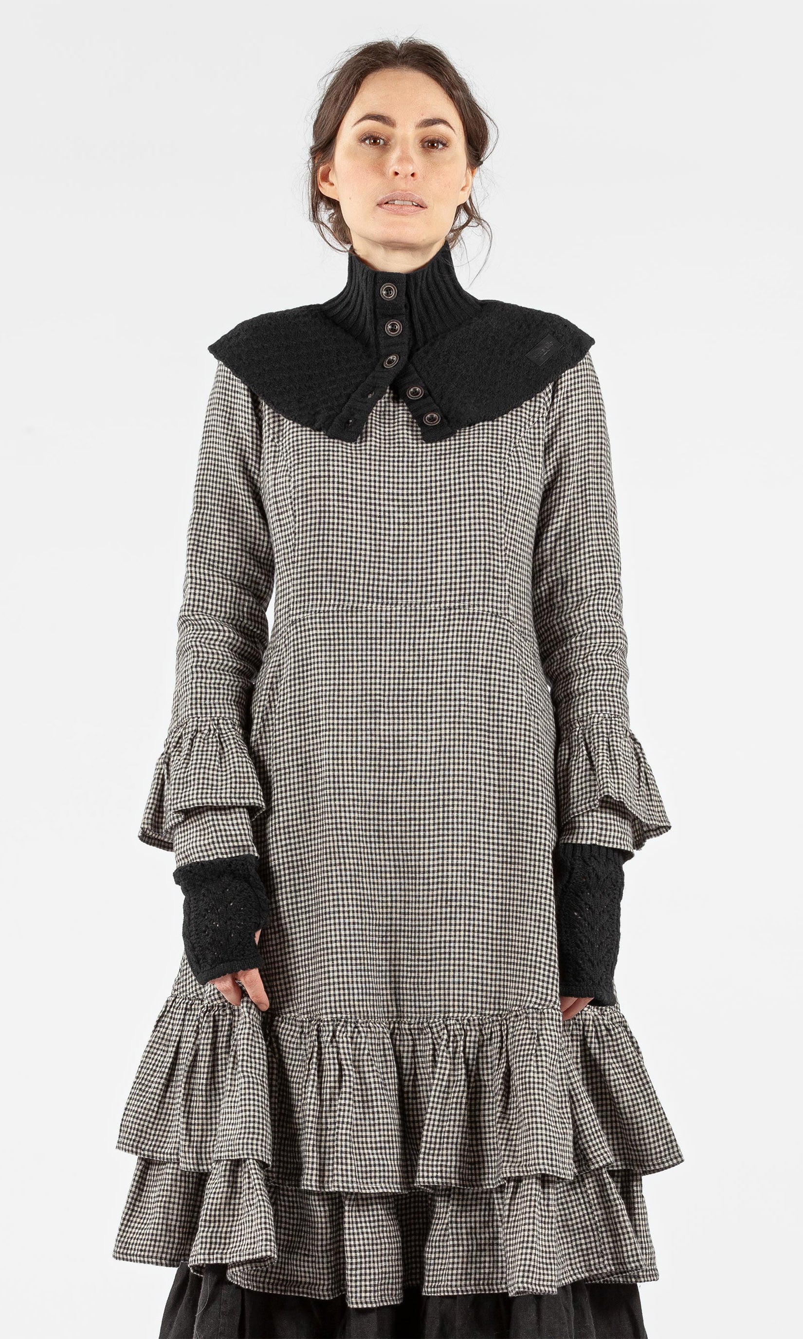 Wollkragen mit Knopfverschluss