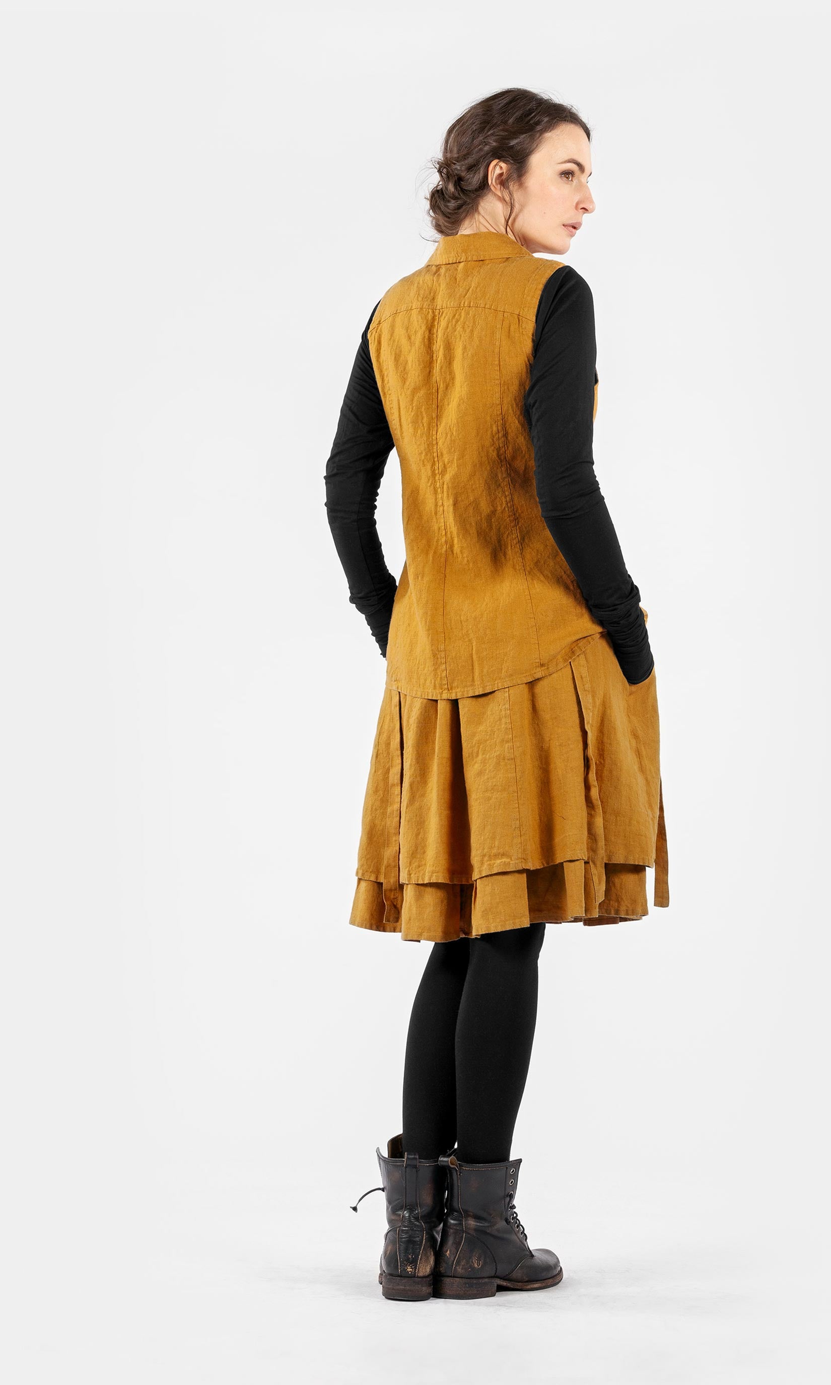 Taillierte Leinenweste mit Revers