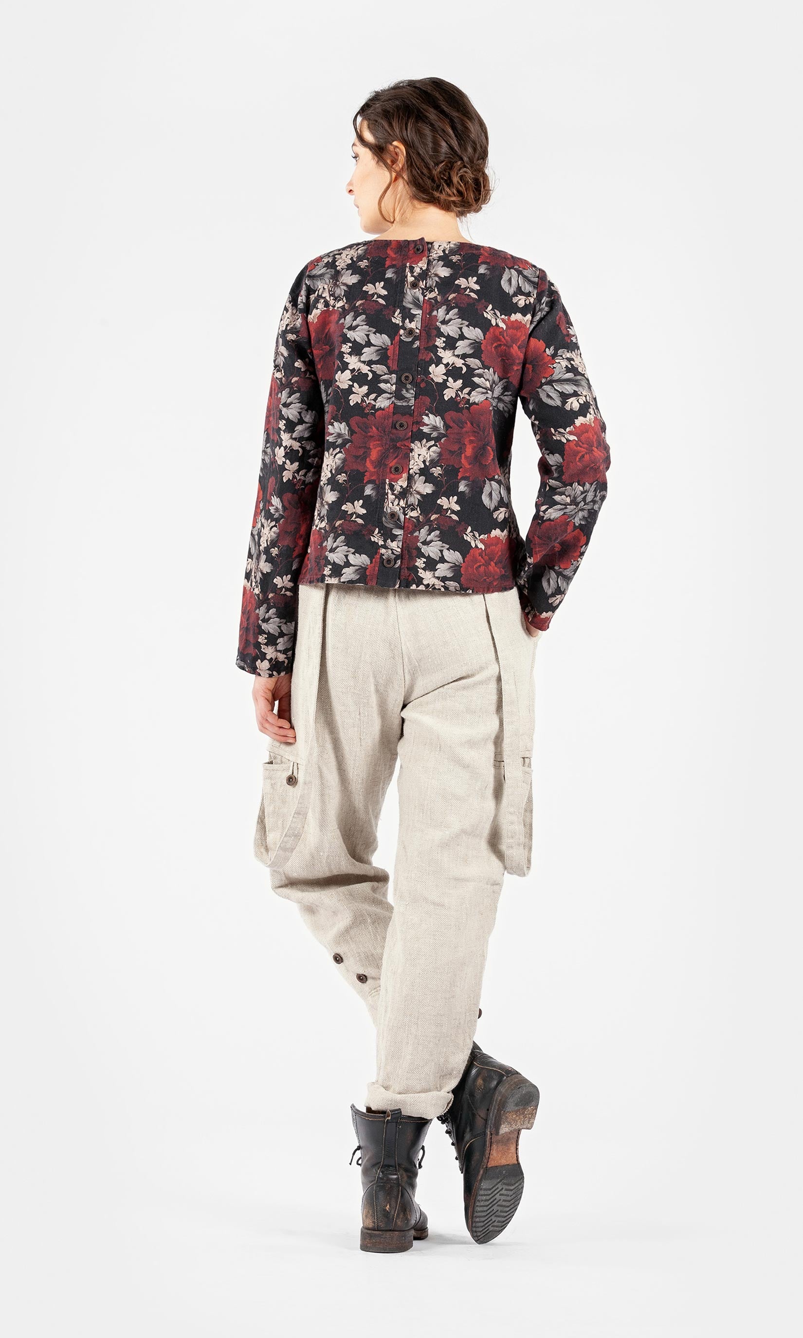 Linen top with buttons at the back