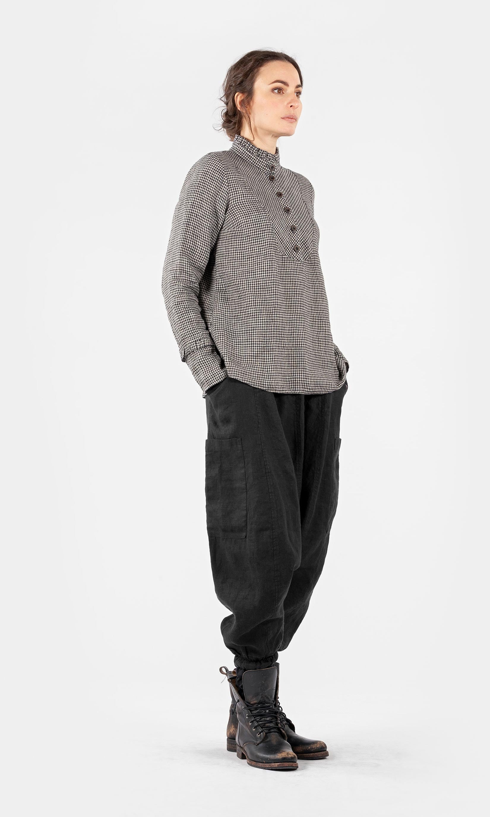 Linen blouse with ruffle details