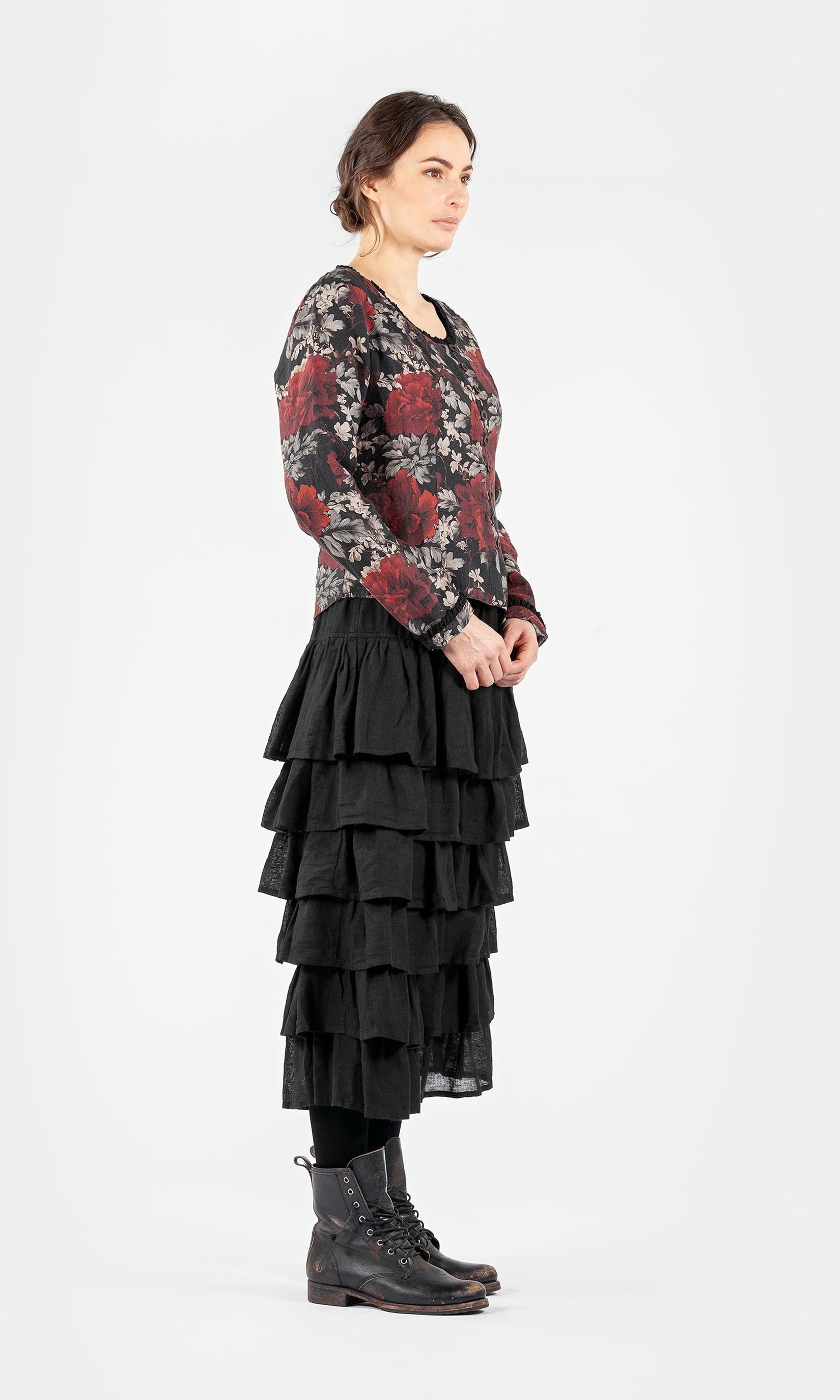 Long-sleeved linen blouse with button closure