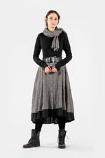 Long linen skirt in double layers with front buttoning