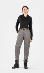 Pleated linen trousers