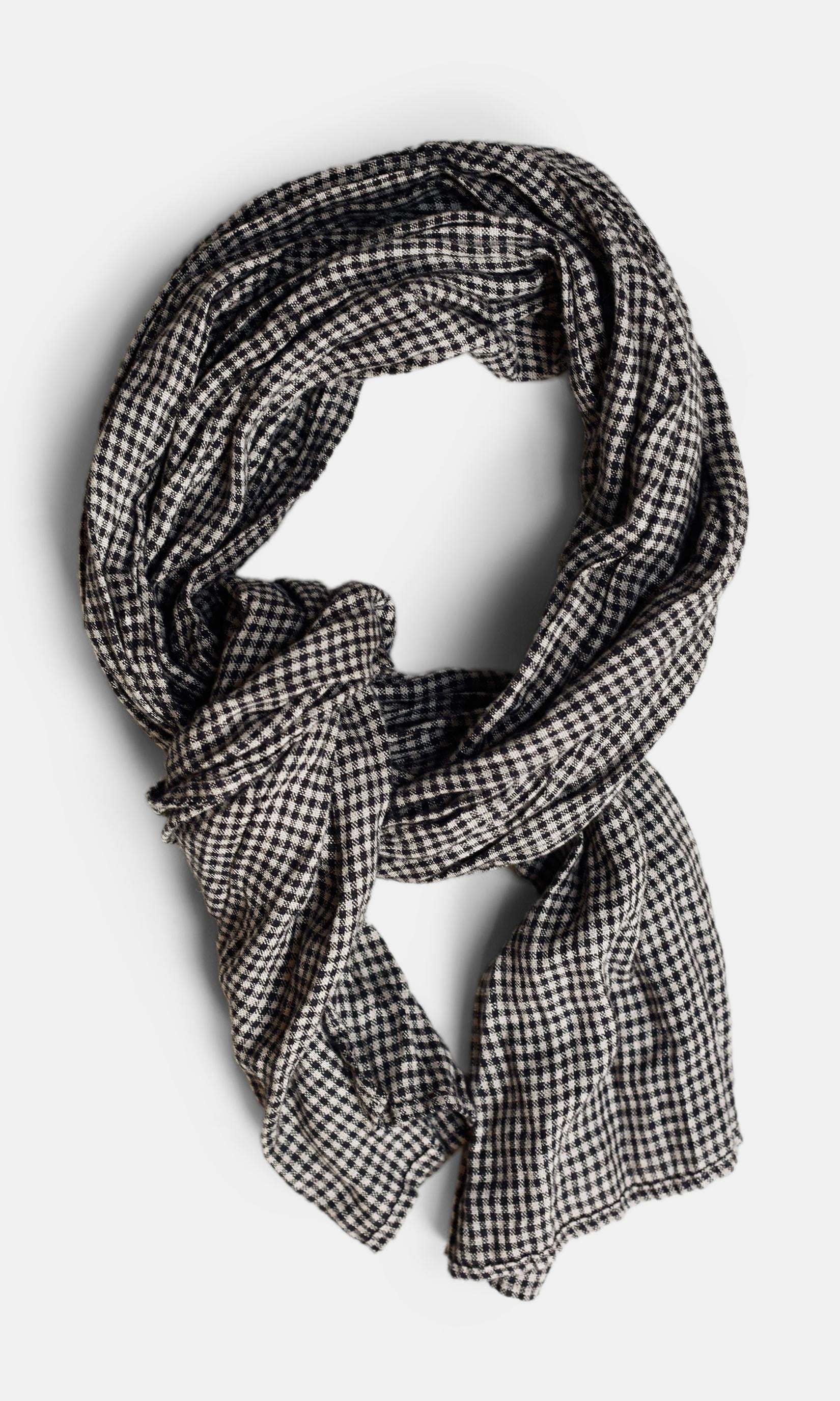 Rectangular linen scarf