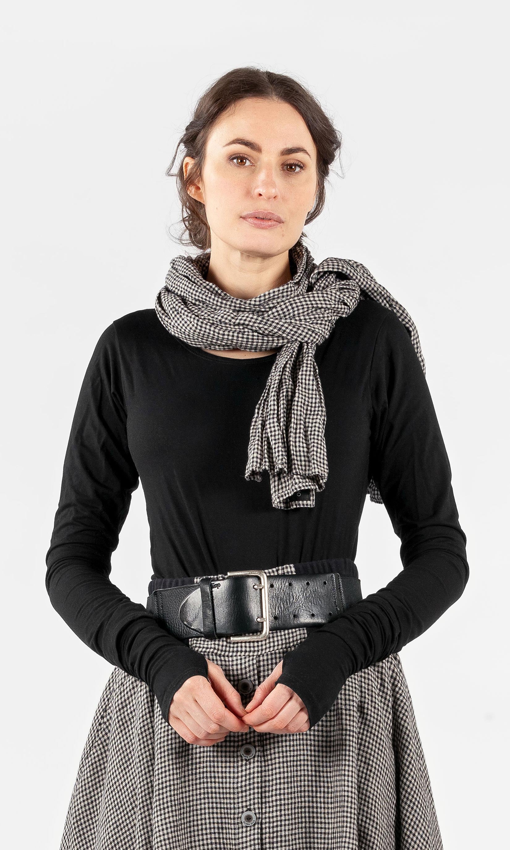 Rectangular linen scarf