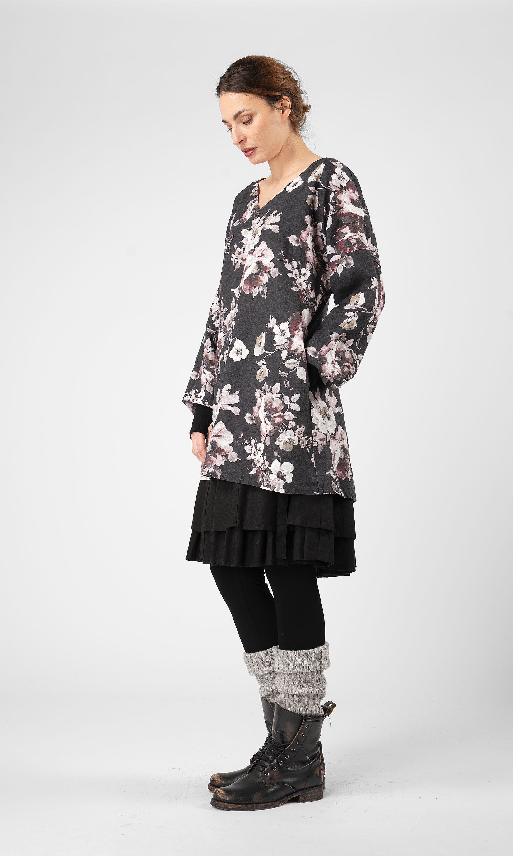 A-Linien-Tunika aus Leinen mit schrägen Knöpfen