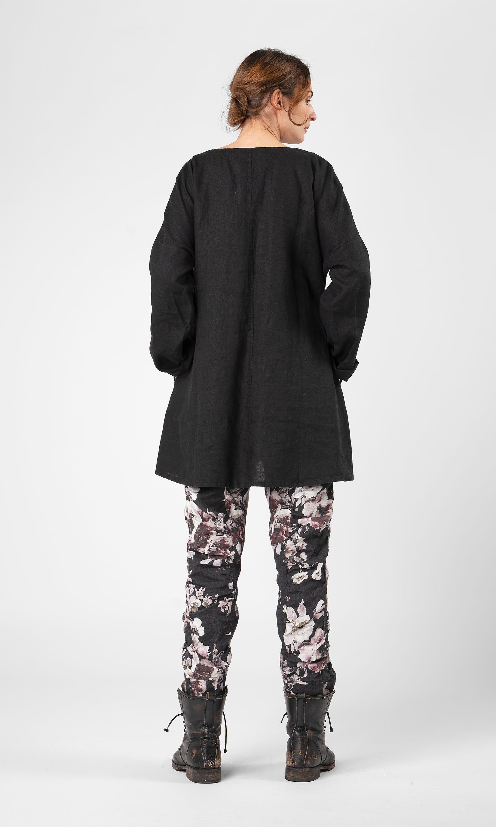 A-Linien-Tunika aus Leinen mit schrägen Knöpfen