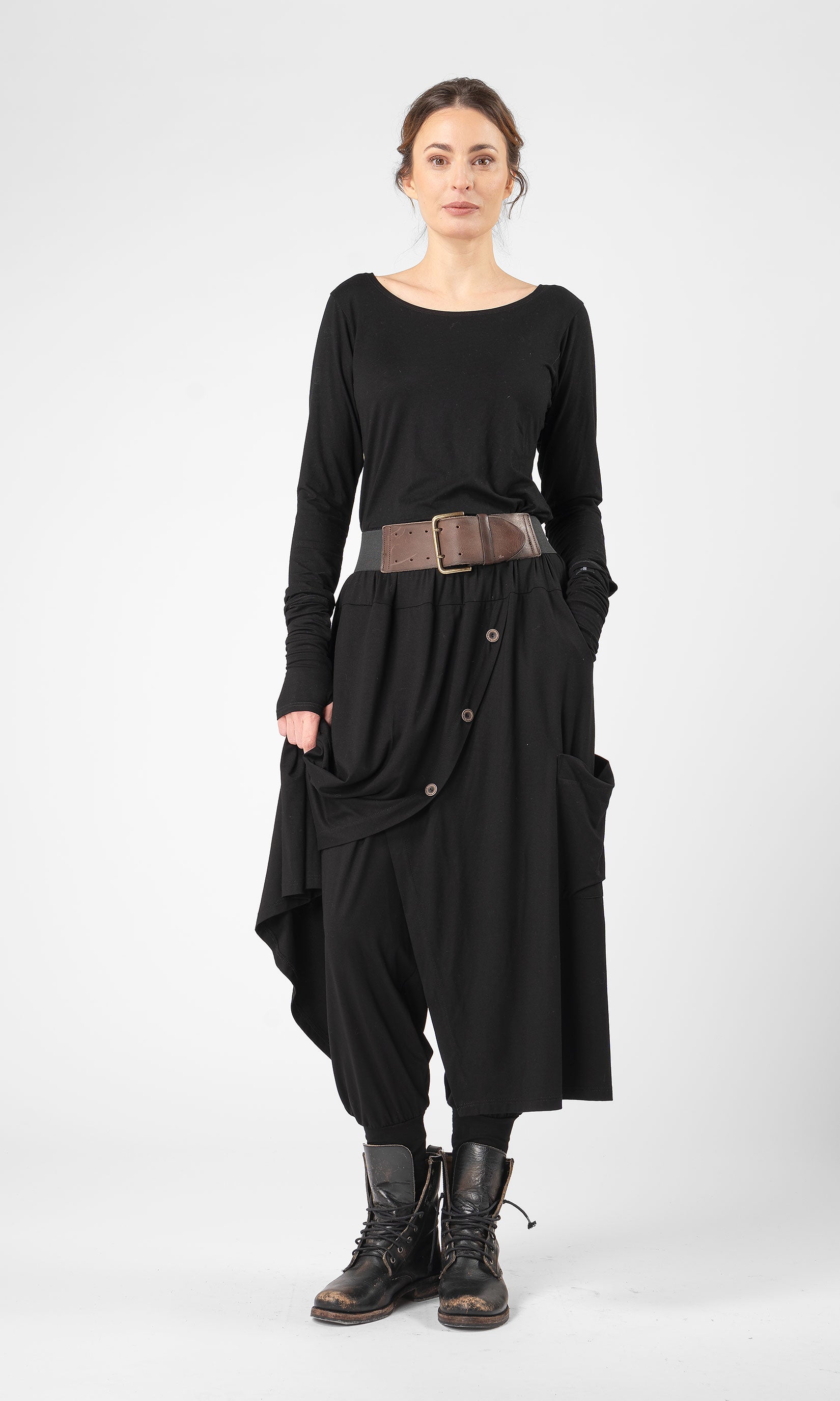 Viscose culotte skirt with diagonal buttoning