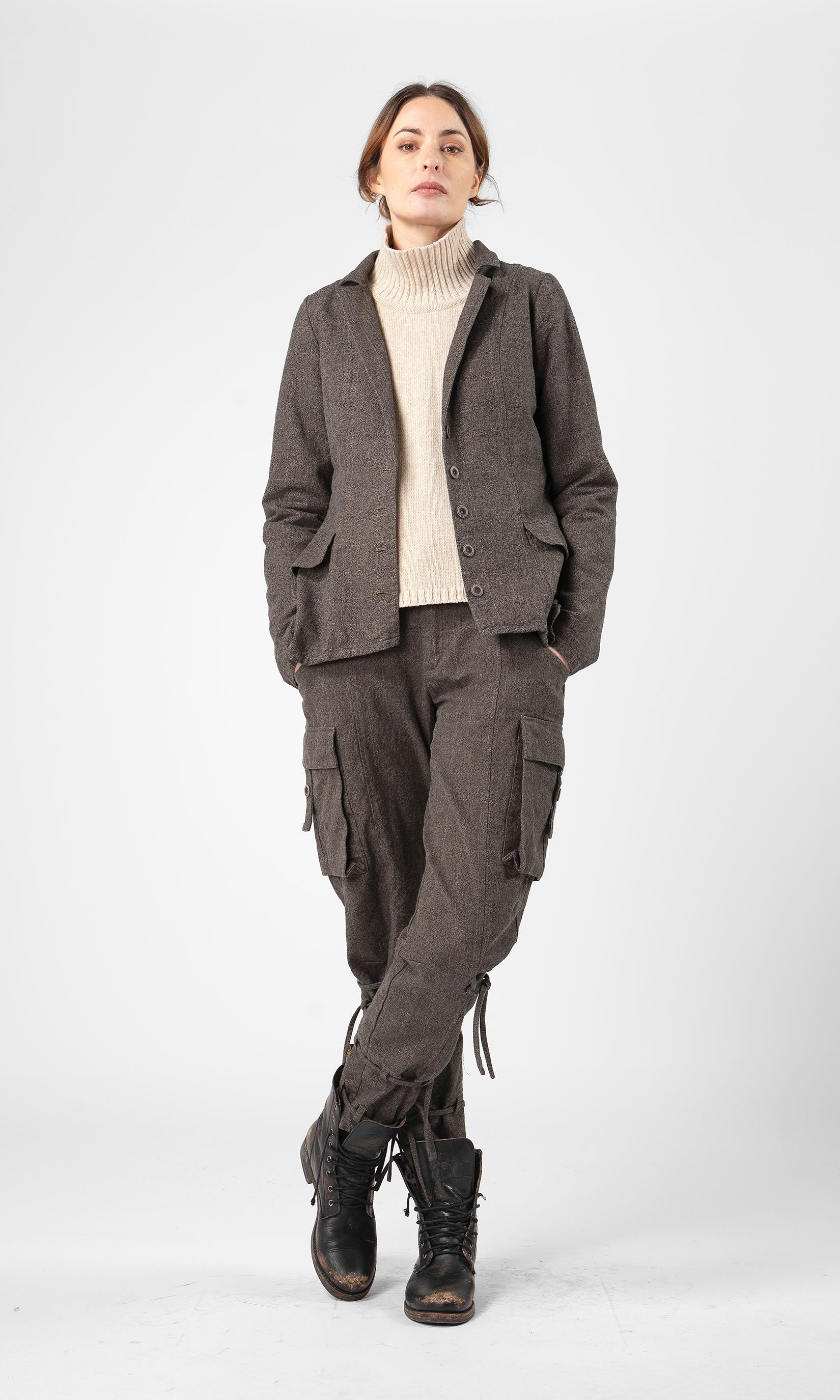 Hanfjacke in klassisch taillierter und gefütterter Ausführung