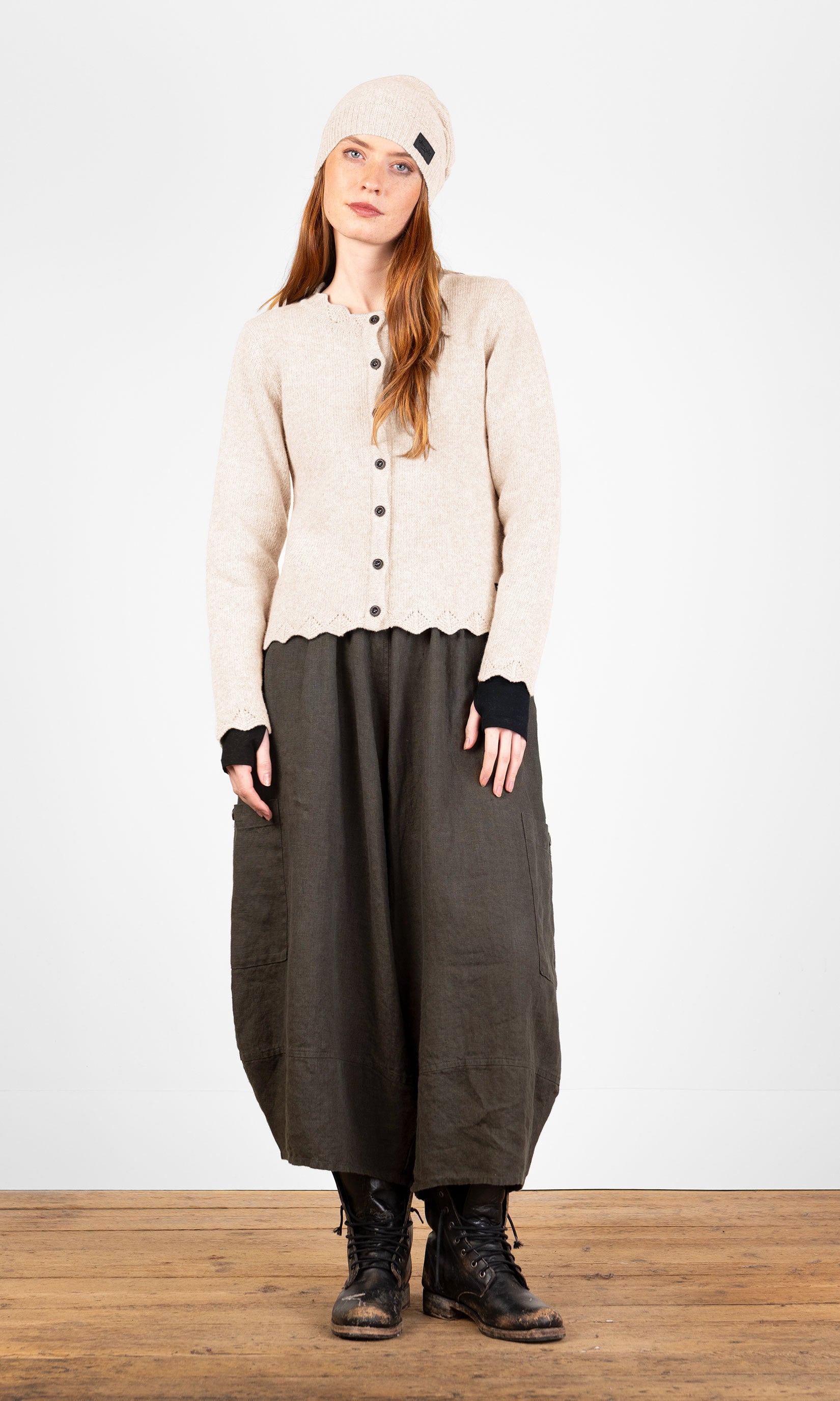 Wool cardigan with button fastening