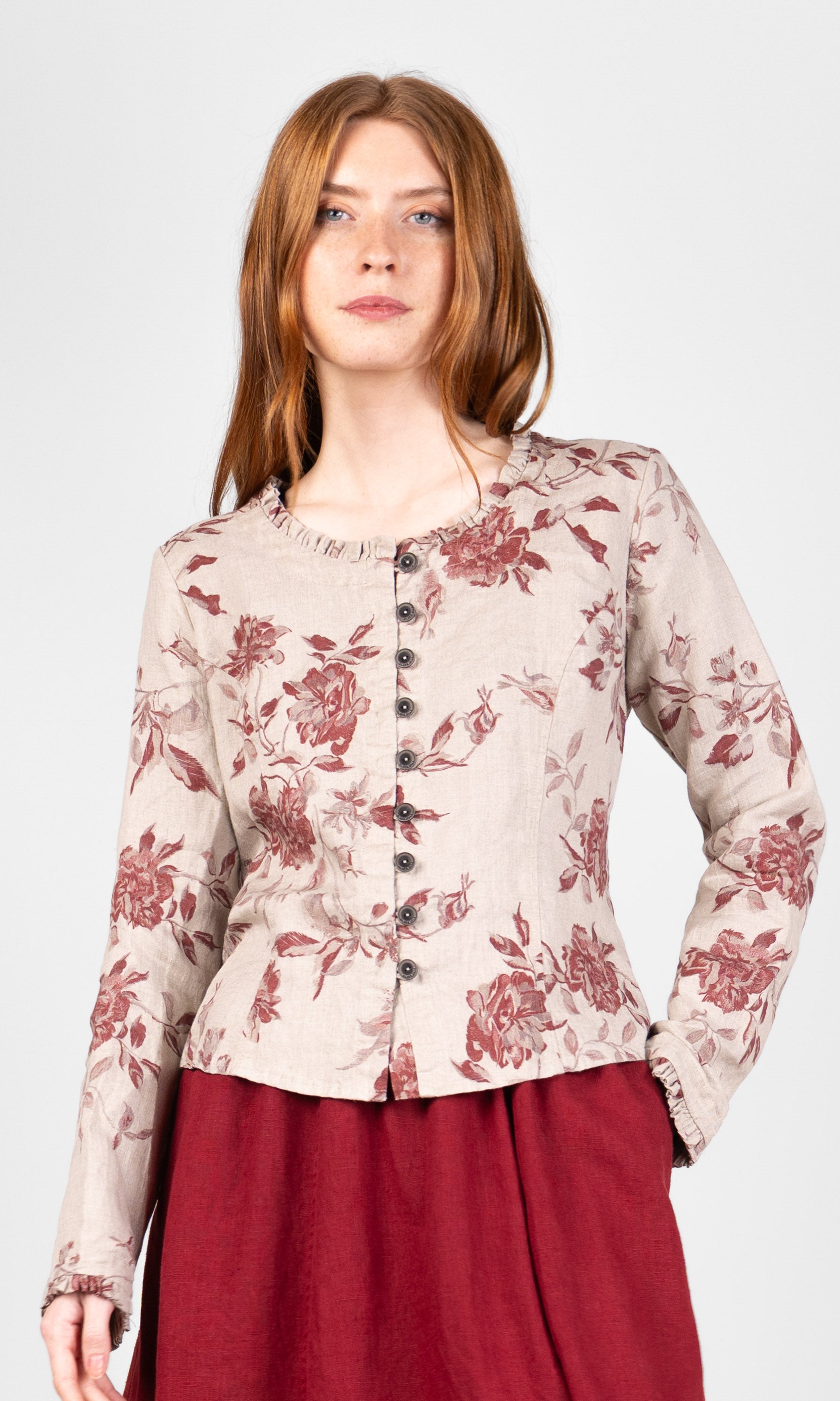 Blus med volangdetaljer, figursydd
