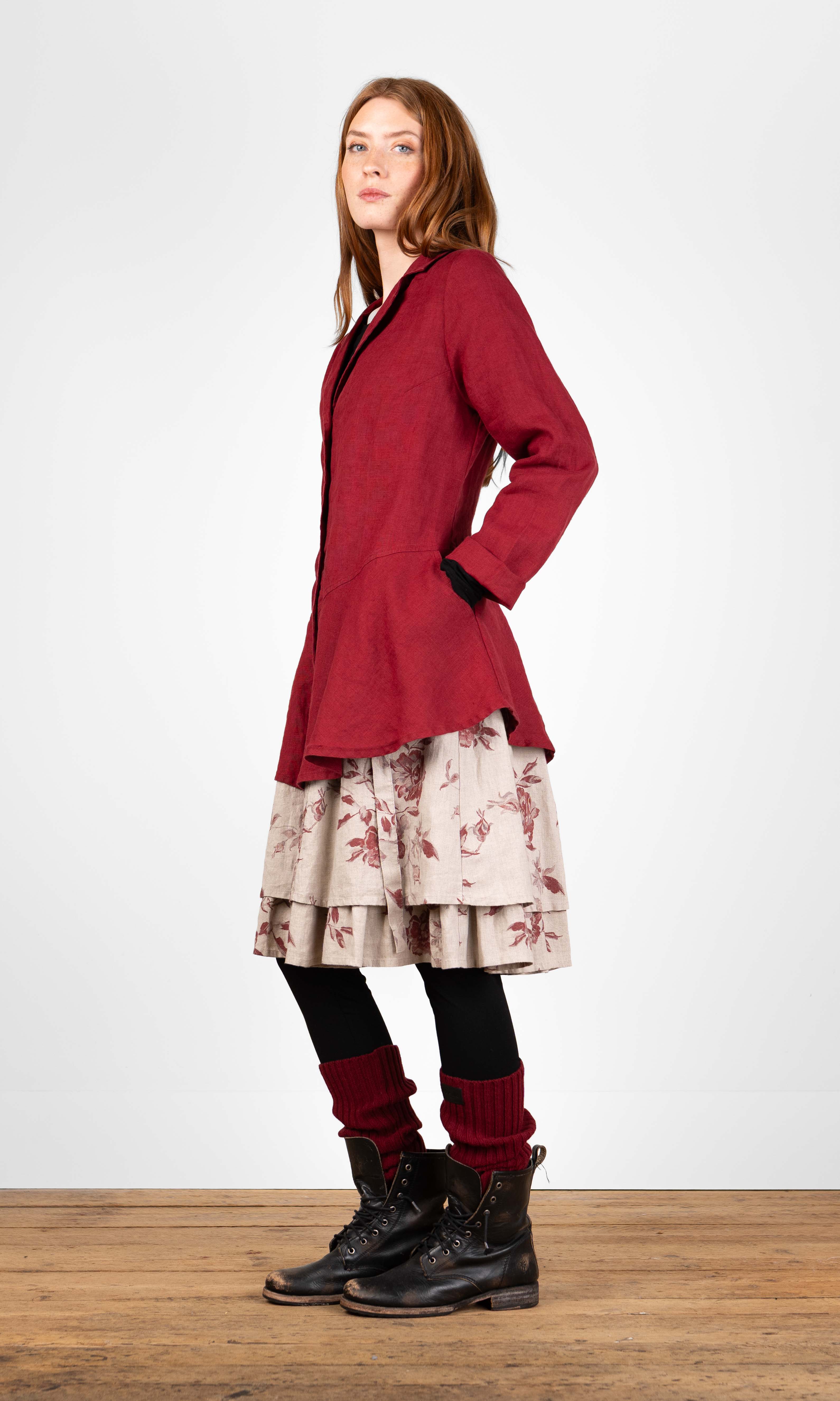 Lange jacke mit ausgestelltem Saum