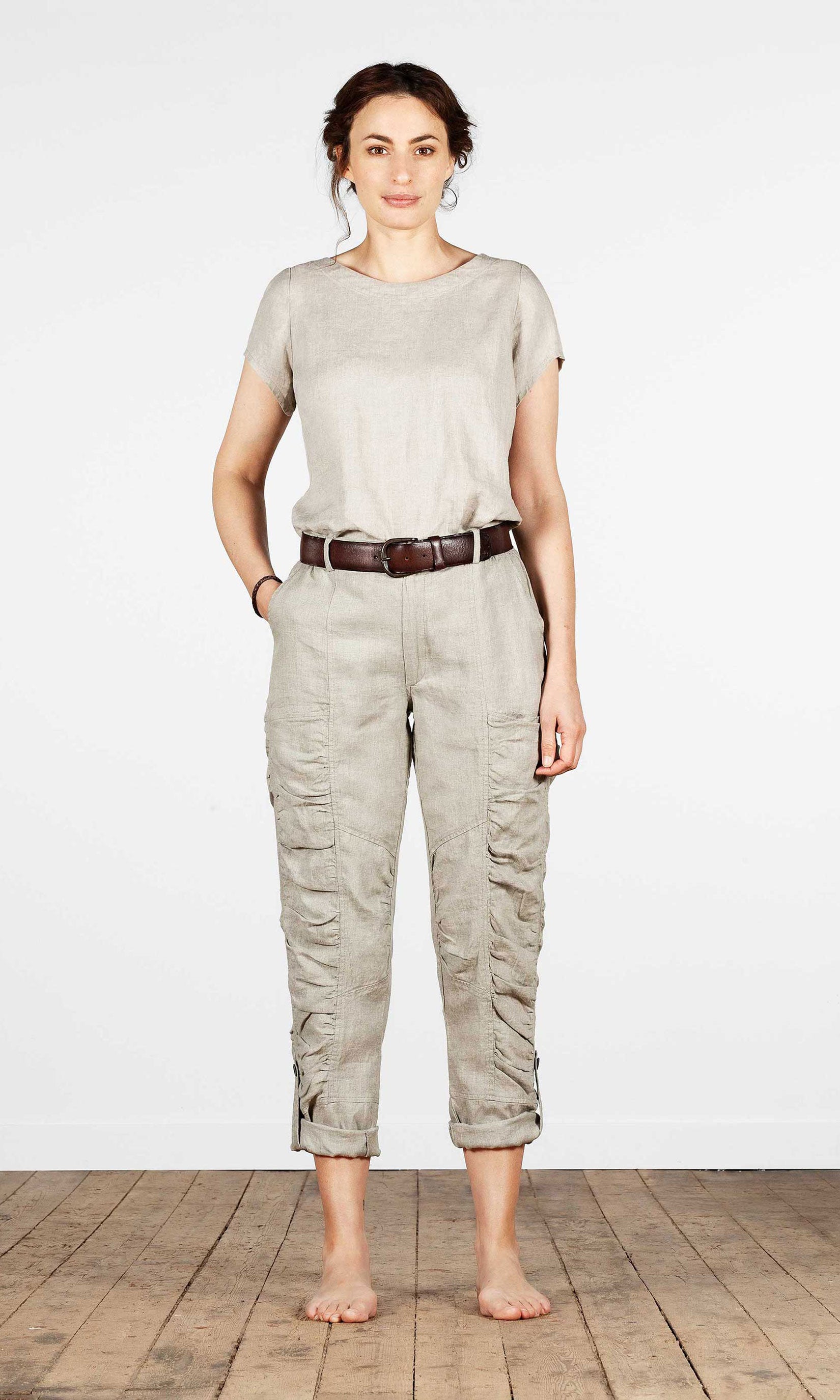 Pleated linen trousers