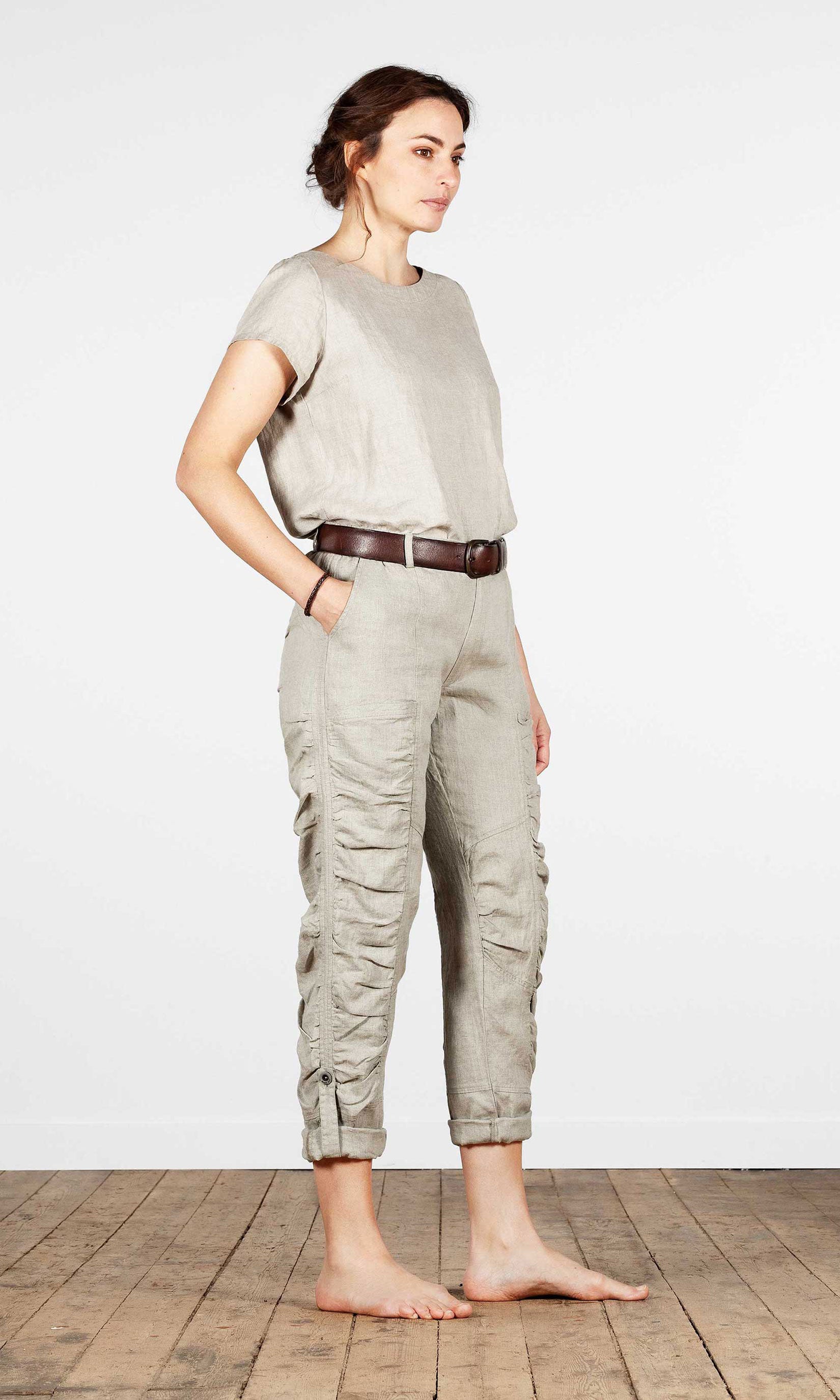 Pleated linen trousers