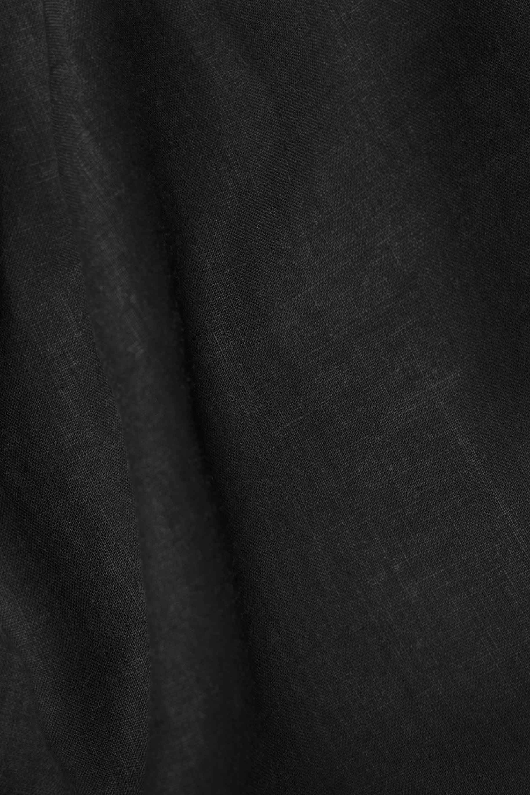 Kurzes ärmelloses Leinenkleid