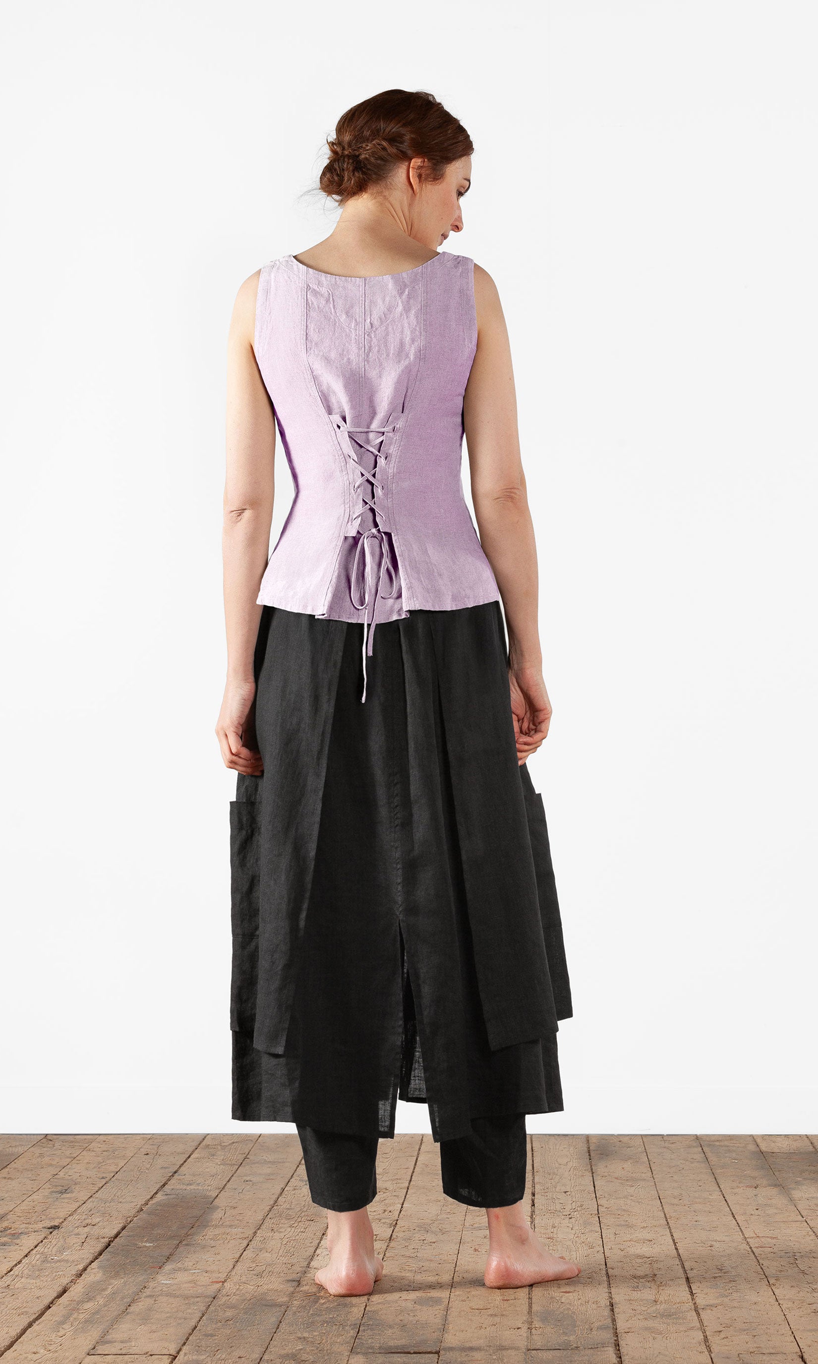 Linen tank top with lacing at the back