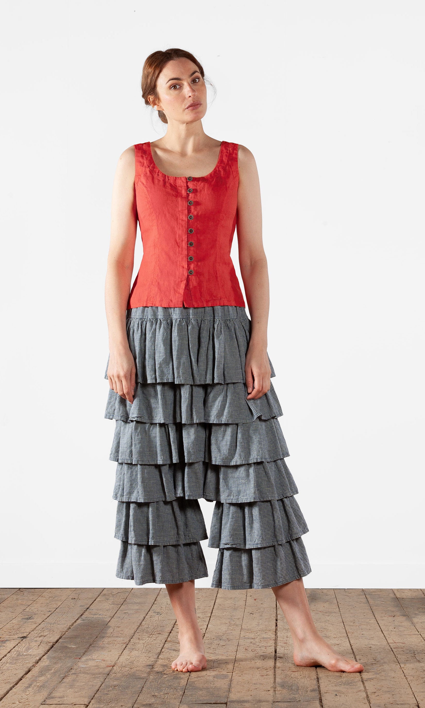 Linen tank top with lacing at the back