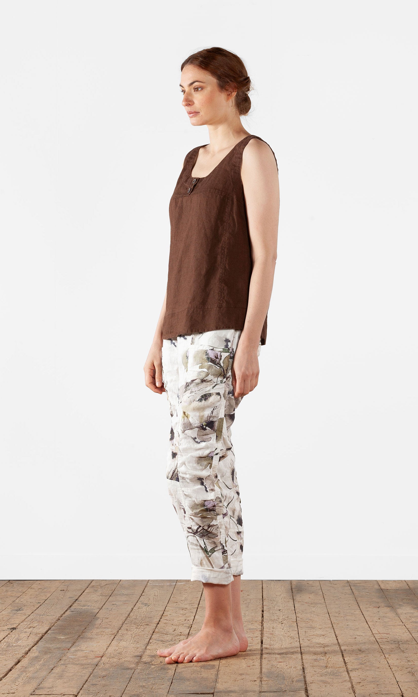 Straight tank top with buttons in linen