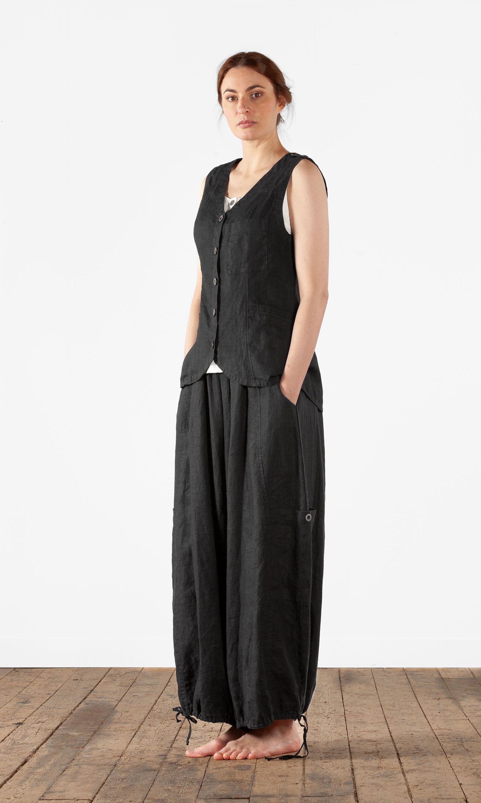 Linneväst, figursydd