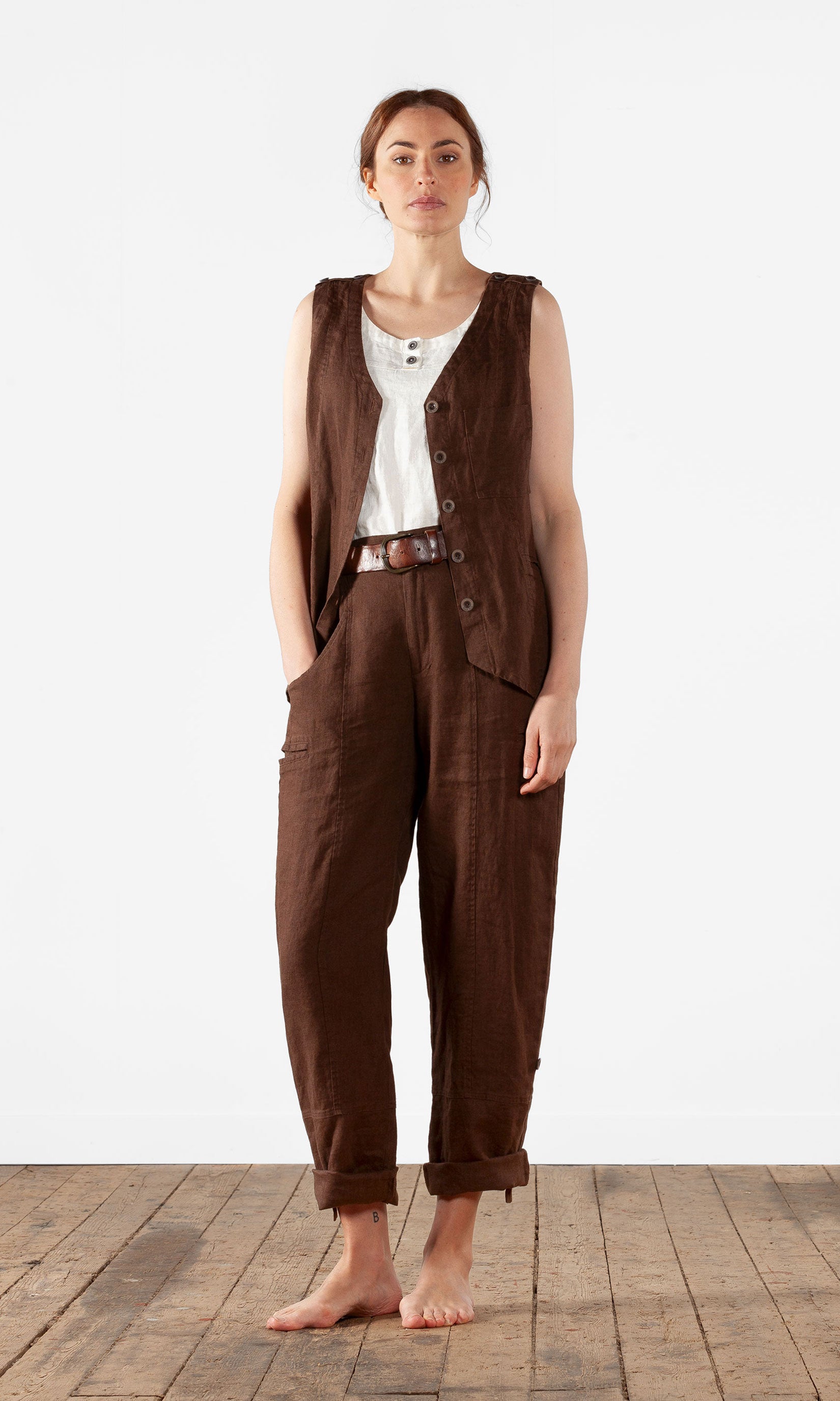Tailored linen vest