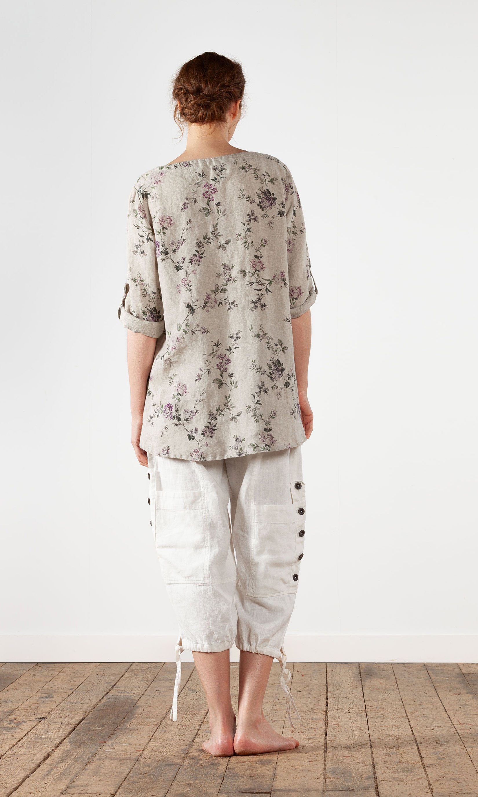 Straight linen tunic with 3/4 sleeves