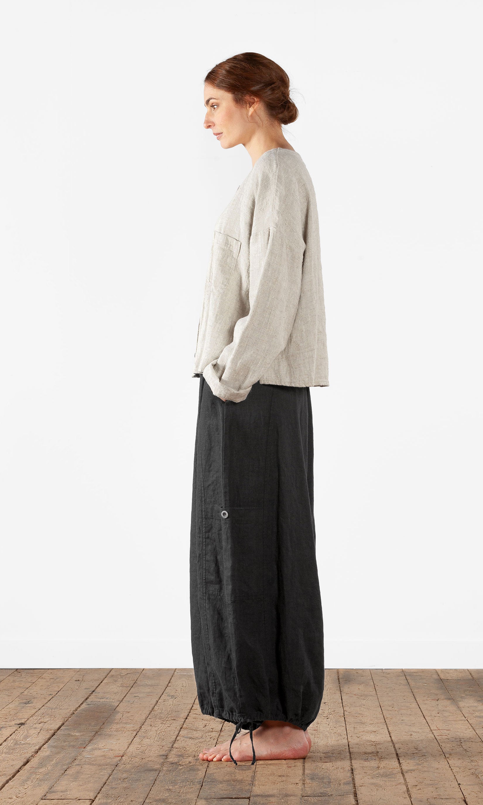 Straight oversized jacket in linen with decorative ribbon