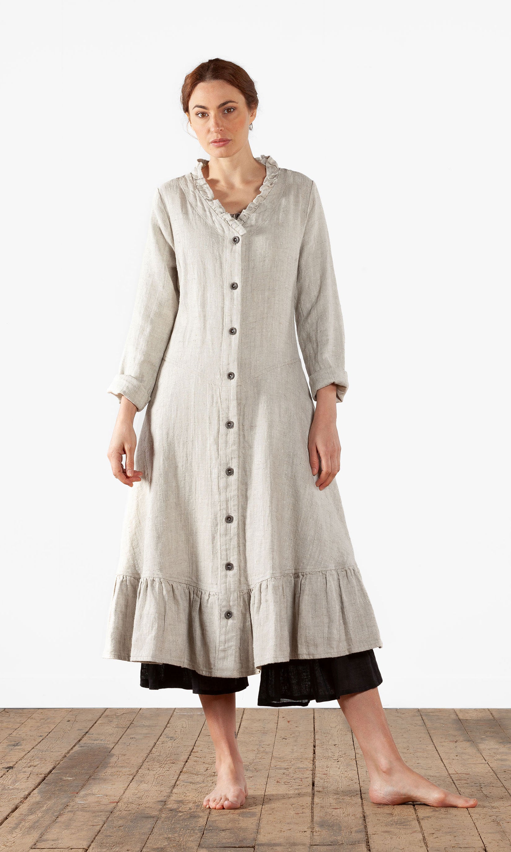 Linnerock med volang, v-ringad