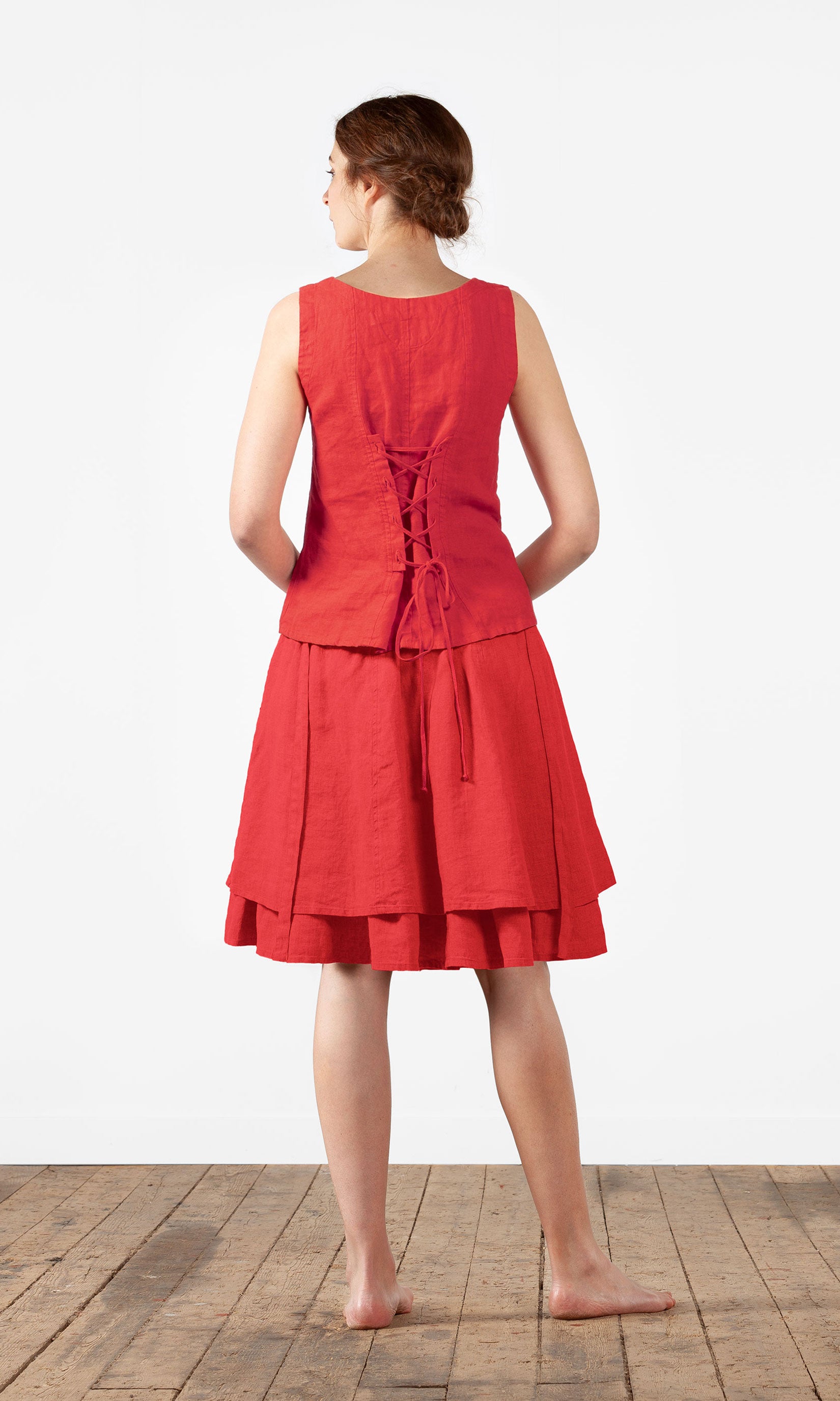 Kort linnekjol med dubbla, vida kjolar