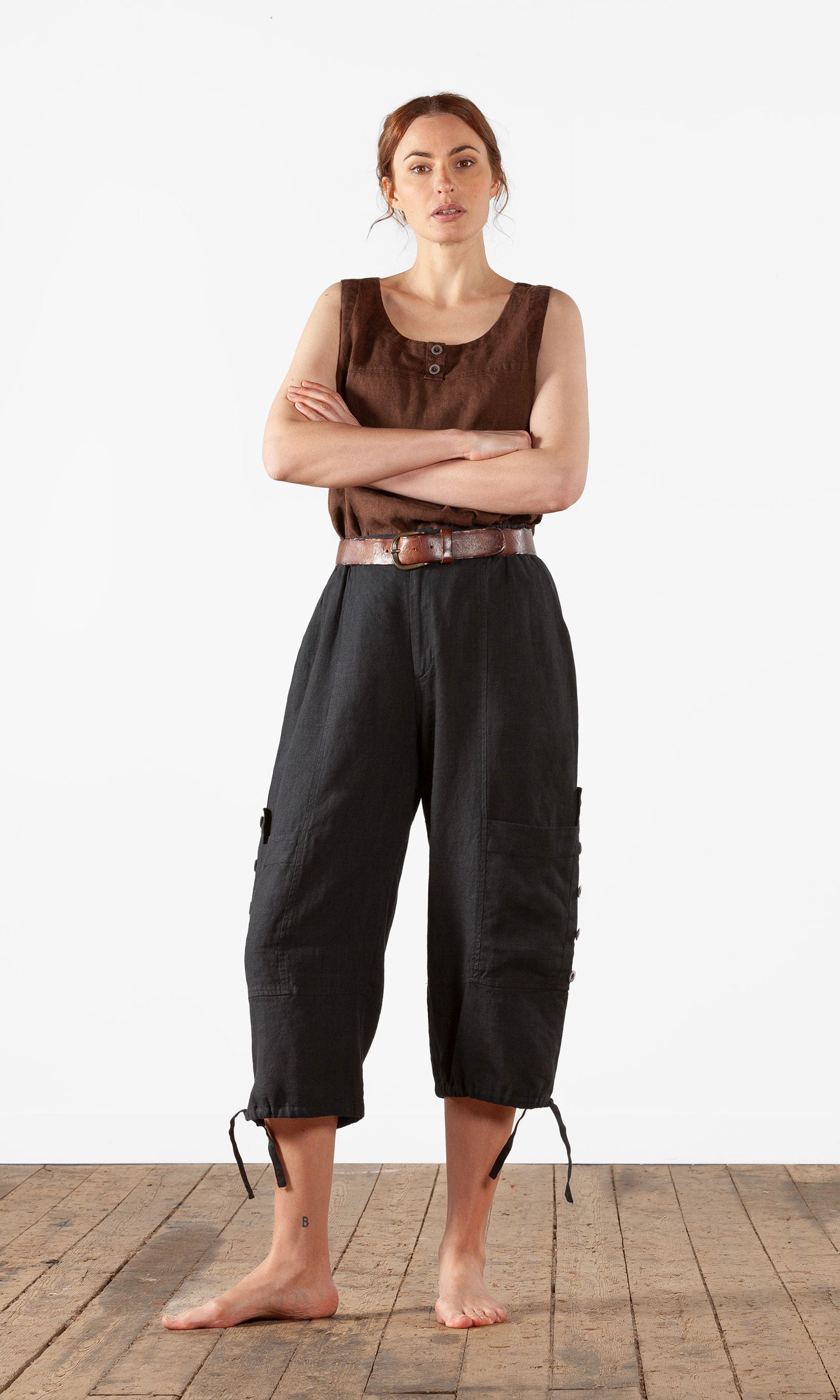 Wide linen capri pants