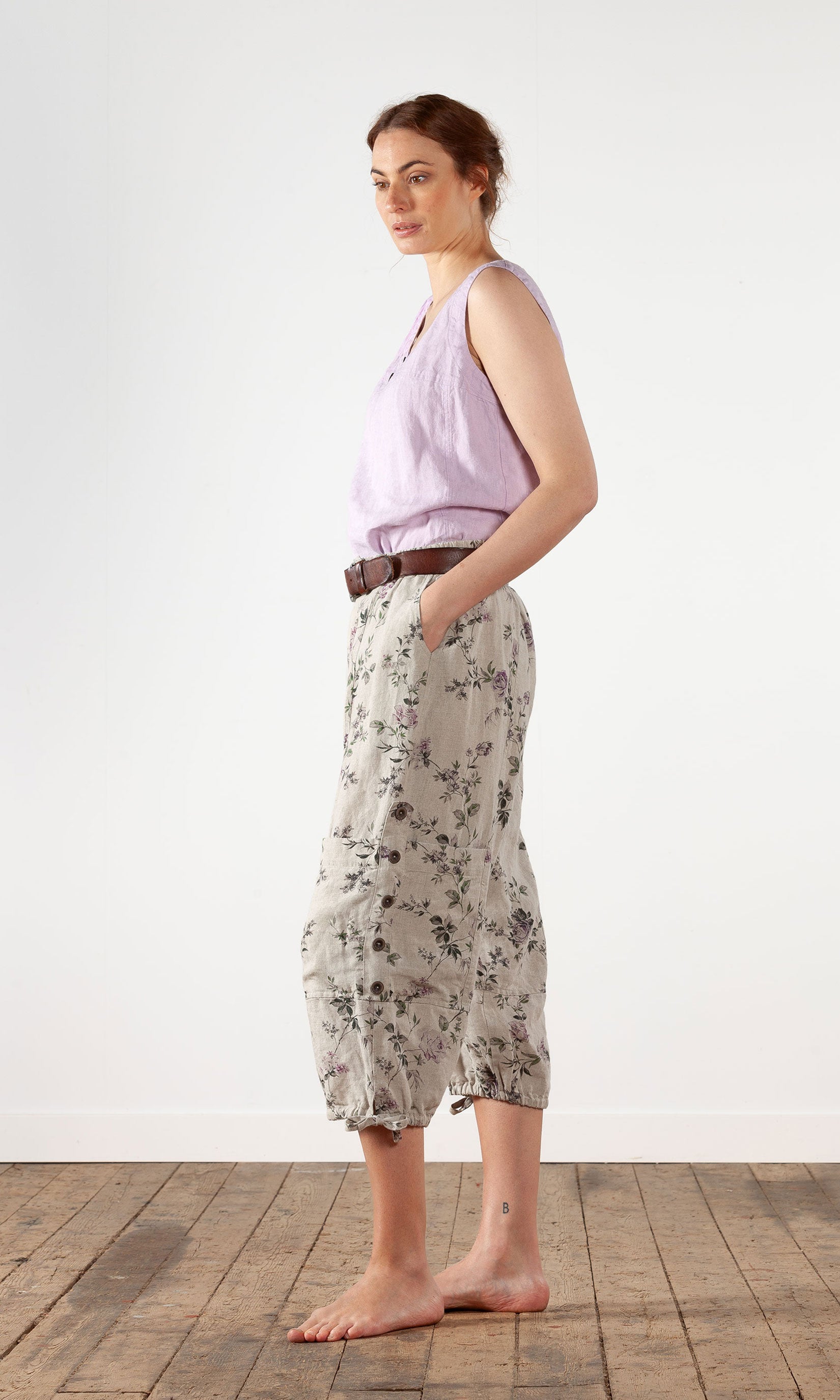 Wide linen capri pants