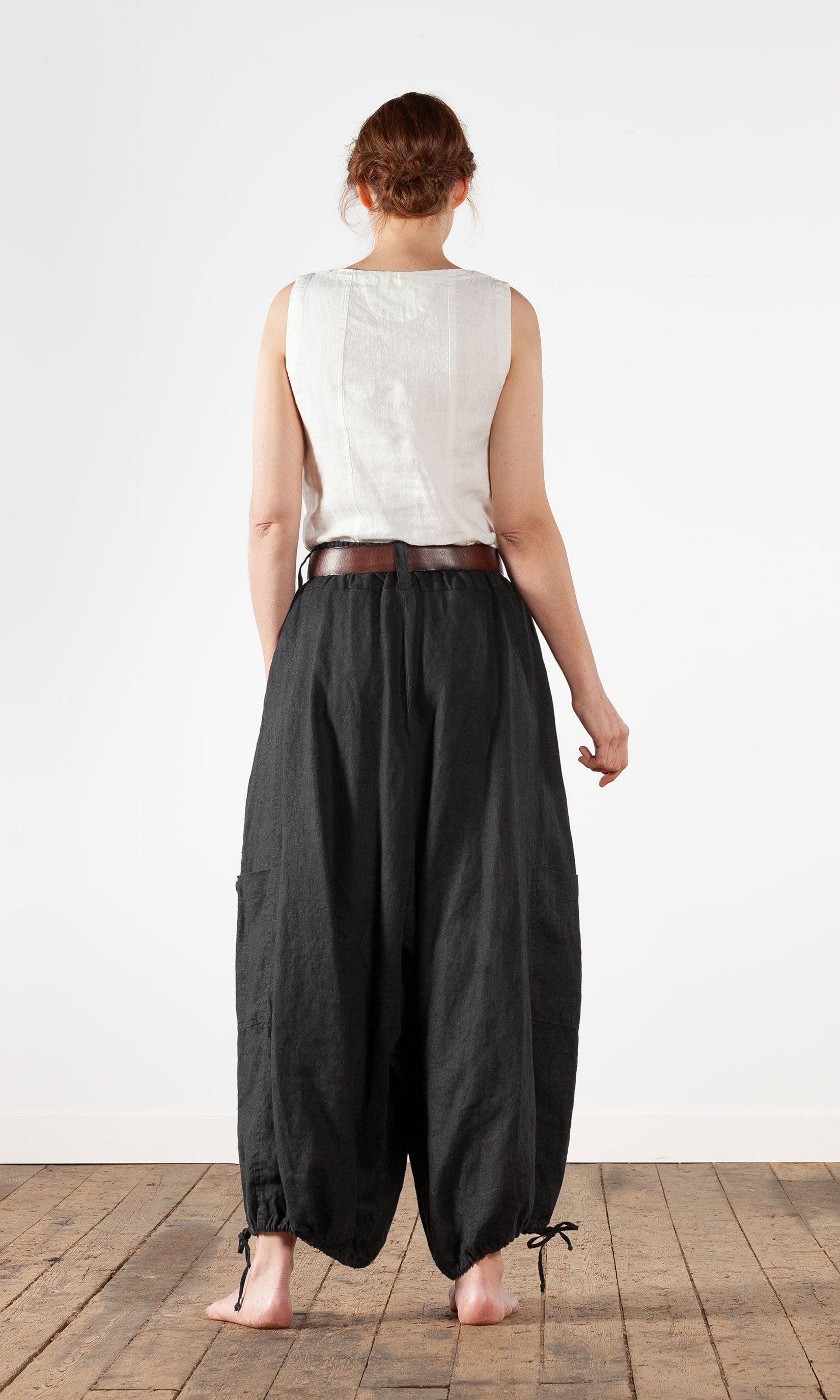 Extra wide linen trousers with drawstring