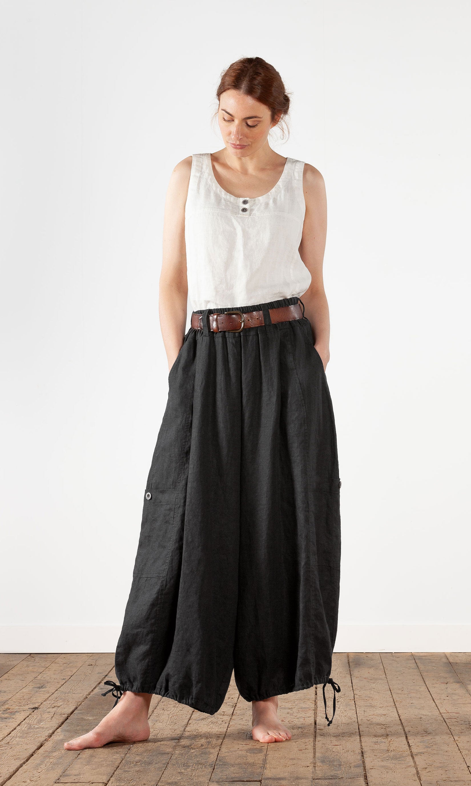 Extra wide linen trousers with drawstring